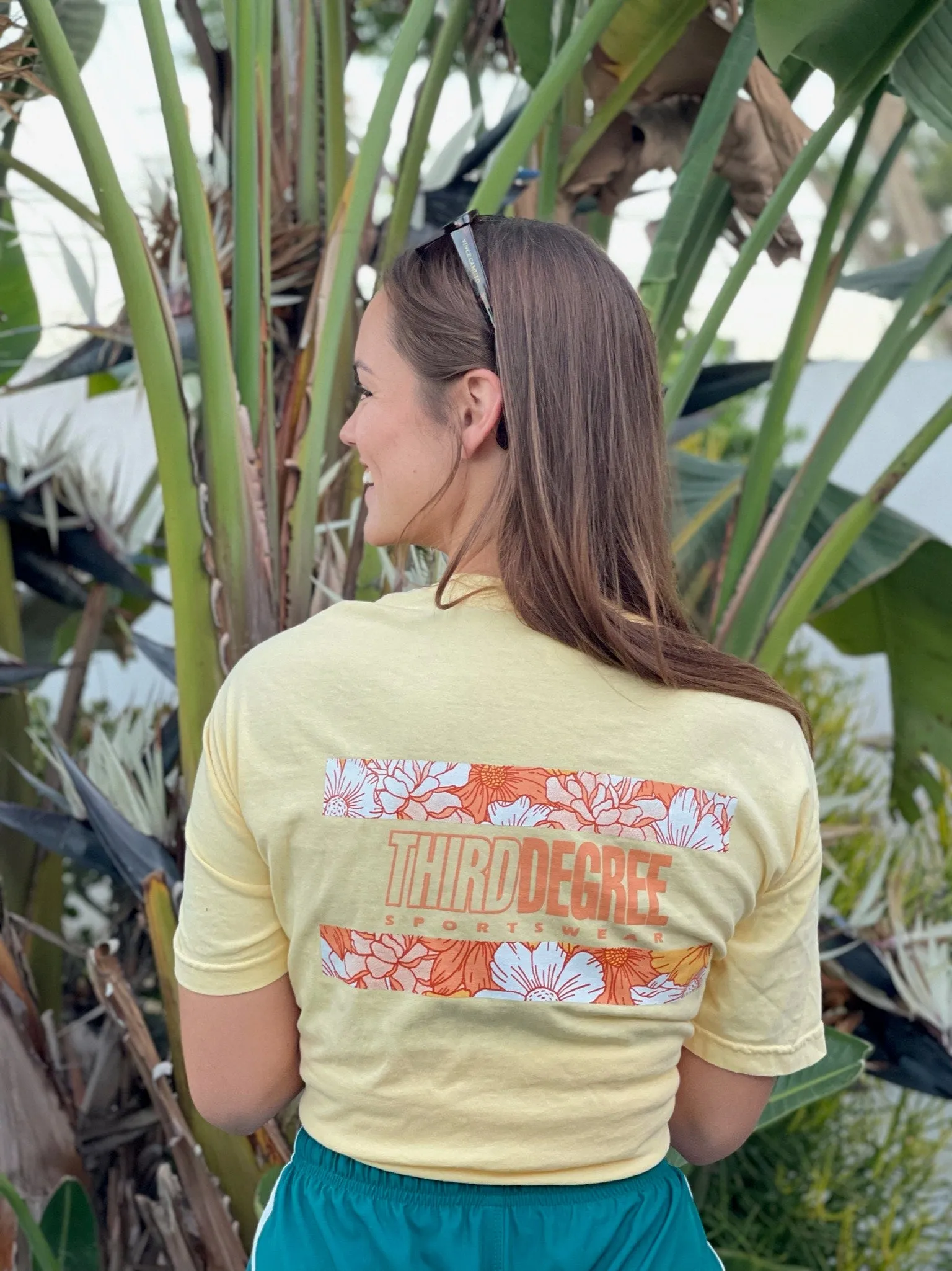 Crew neck classic Denim combination Beach Back Tee