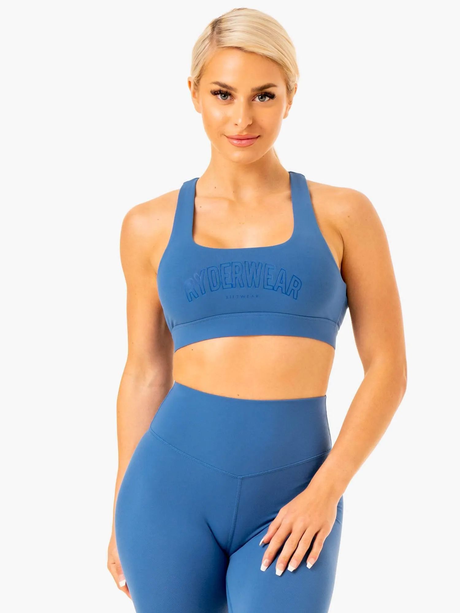 Comfortable seams Knockout Racer Back Sports Bra - Blue