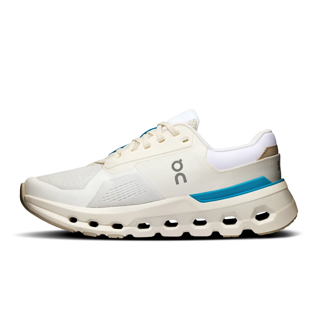 Sturdy Build Water Resistant Construction Women's Cloudrunner 2