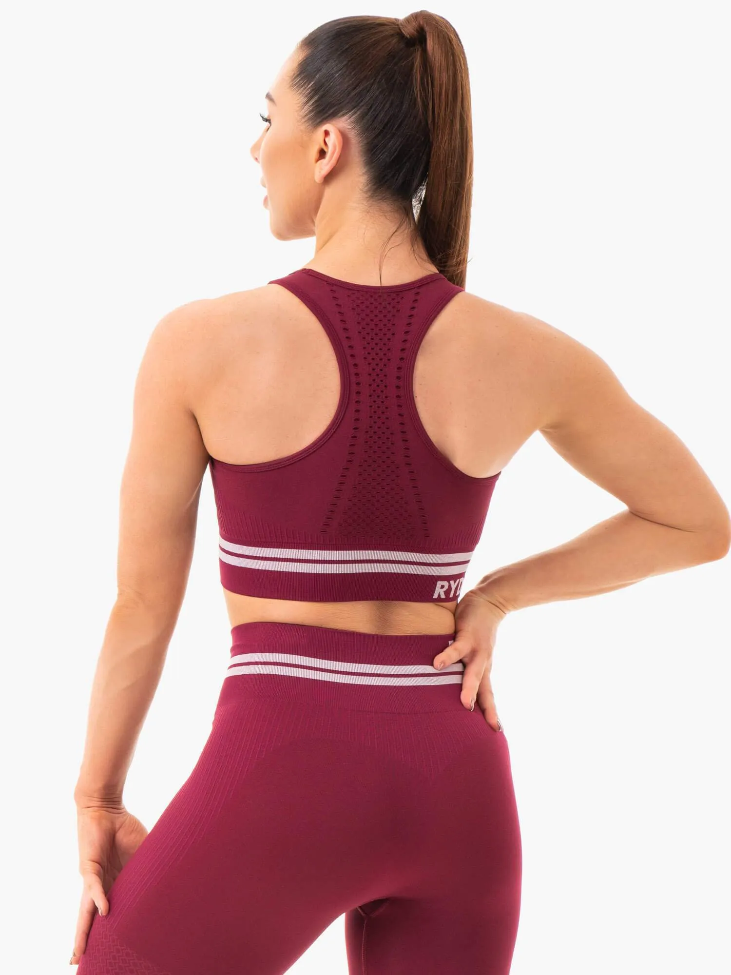 Freestyle Seamless Longline Sports Bra - Burgundy Durable Build
