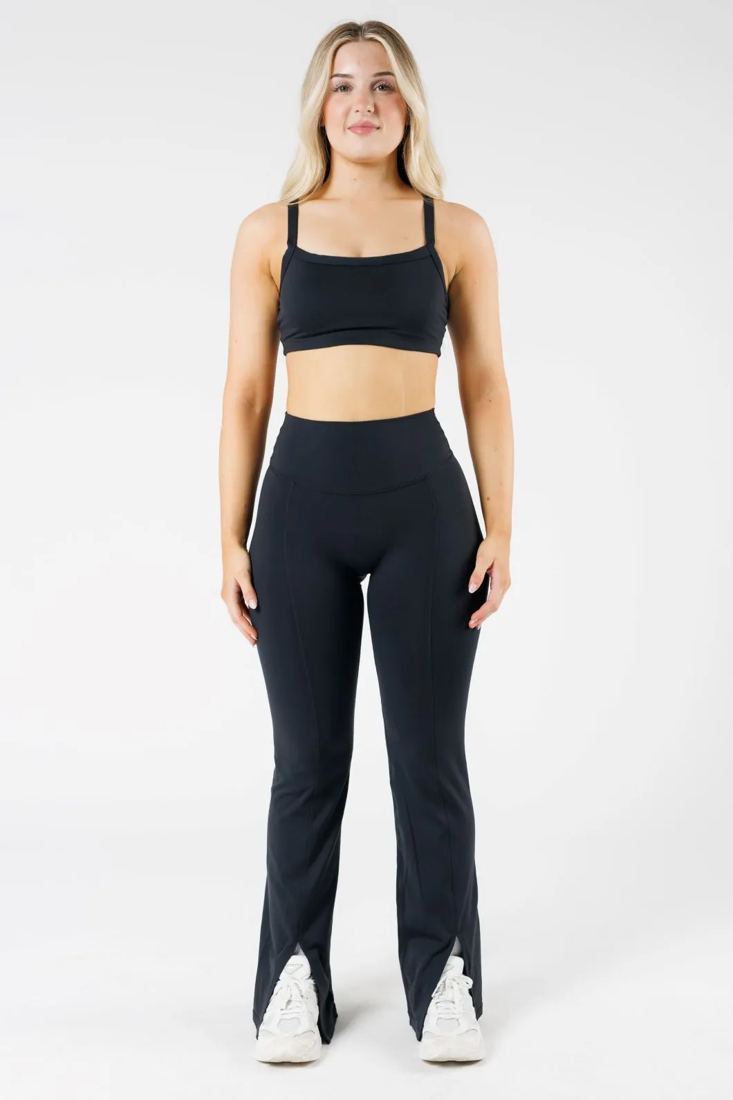 FormLux Front Slit Sculptseam? Plus Flare Legging 32" Black Ultimate support Fashion Look