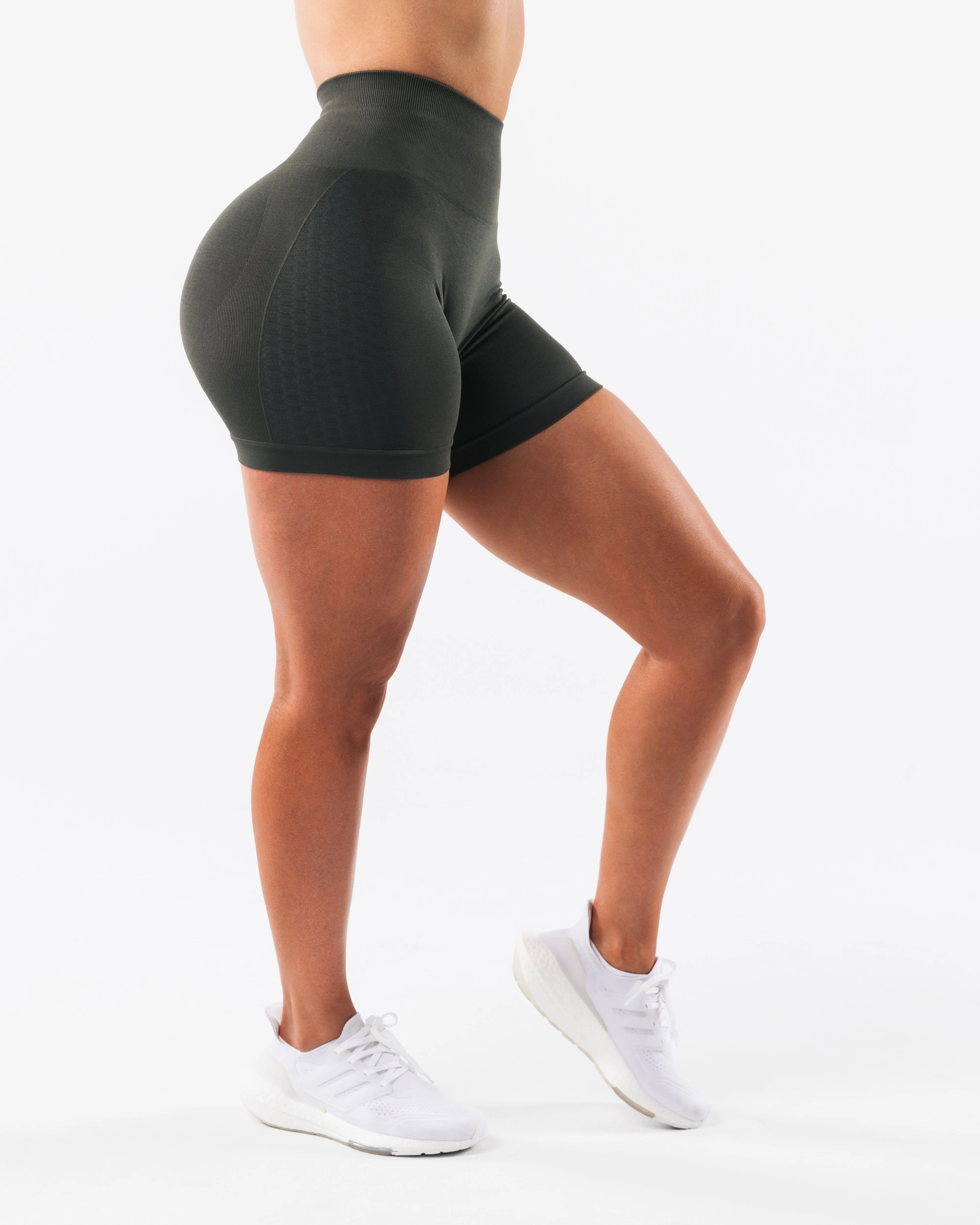 Amplify Contour Short 5" - Mountain Top Moisture Management System