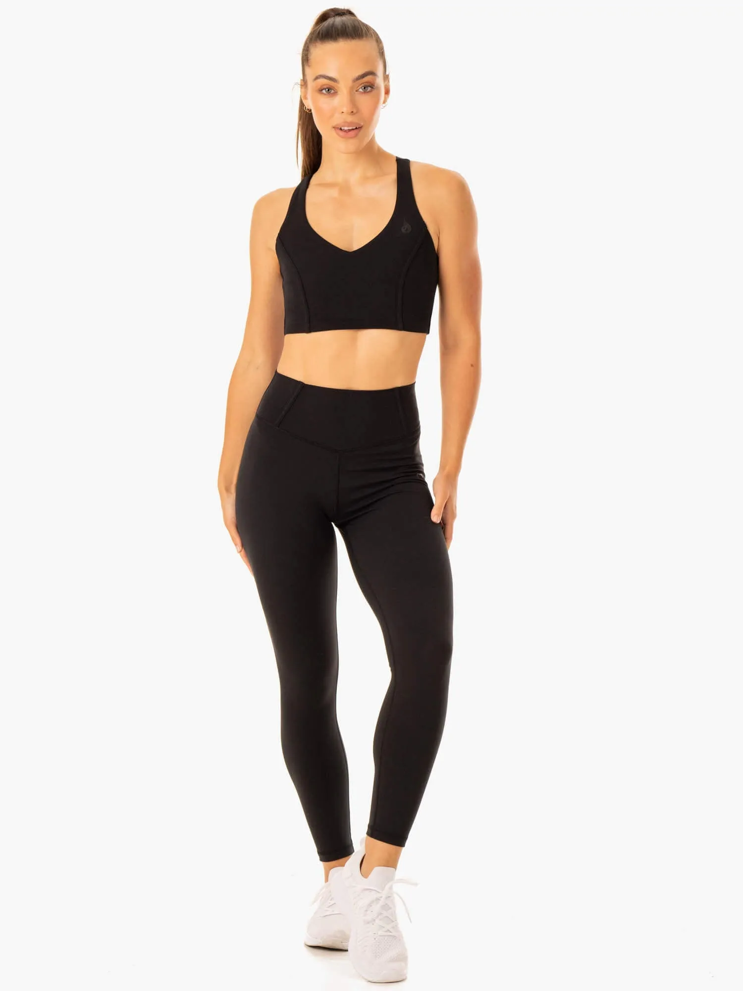 Supportive Fit Form Sports Bra - Black
