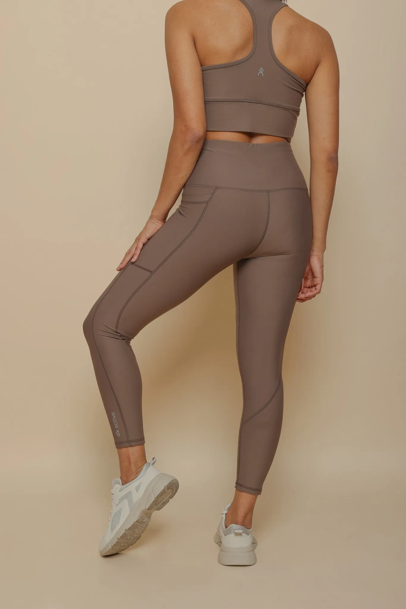 Evolve 7/8 Tight Shape Sculpting