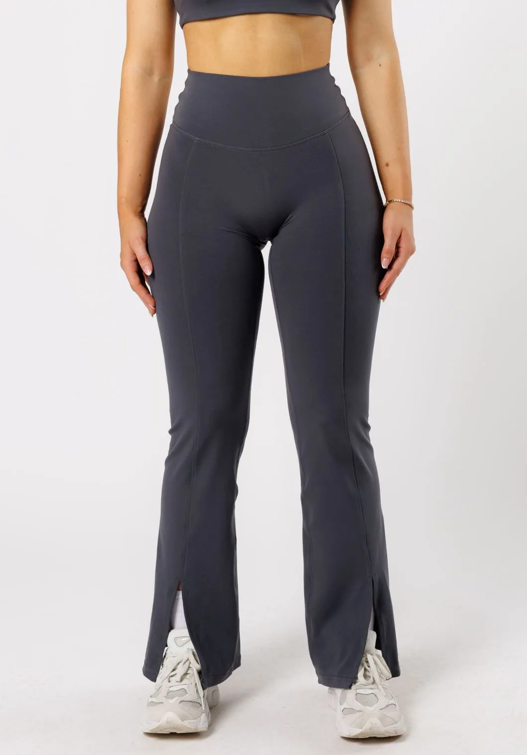 Reluna? Front Slit Sculptseam? Flare Leggings 31" Phantom Elastic Wear