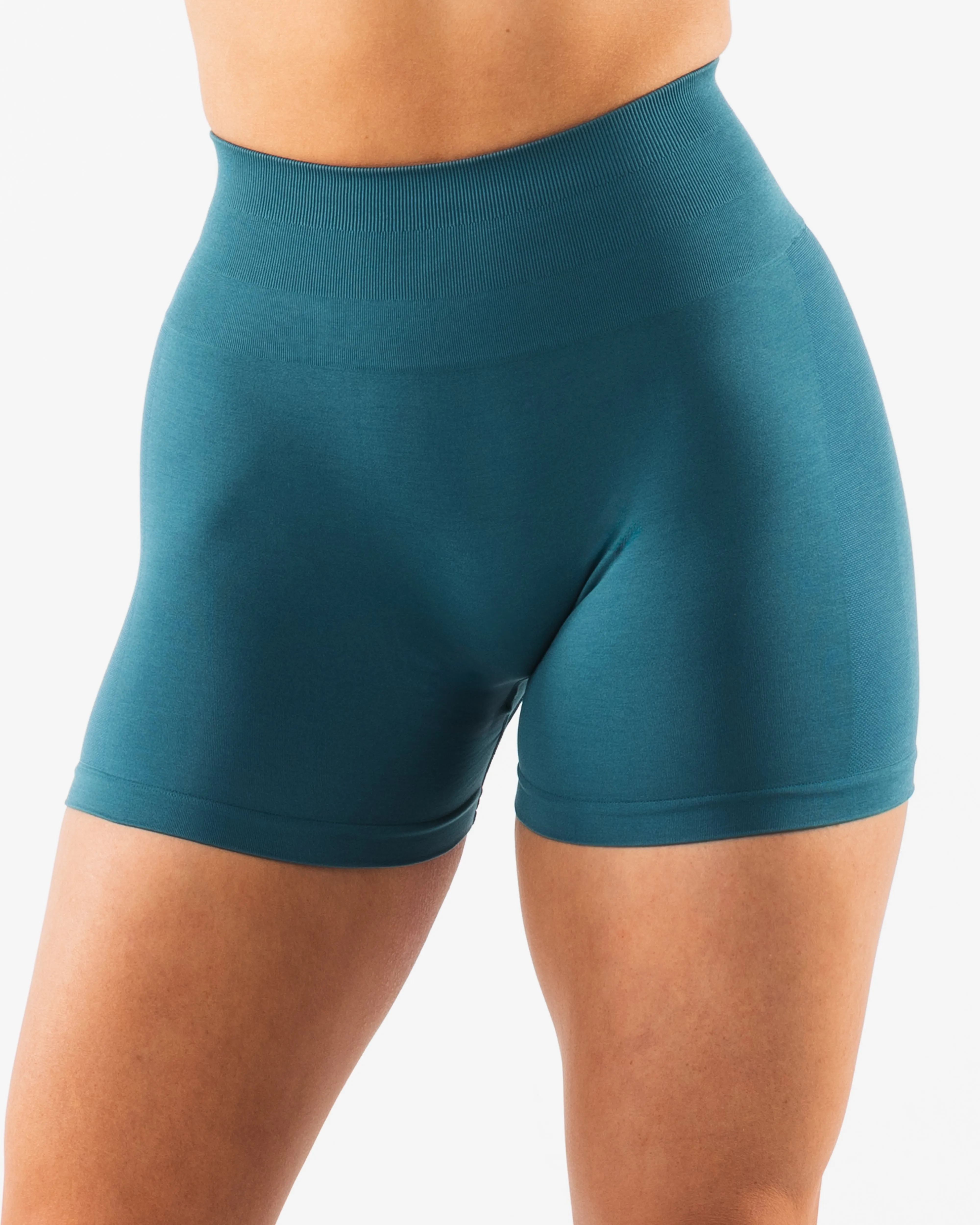 plain shorts skiing gear Amplify Gravity Short - Titan