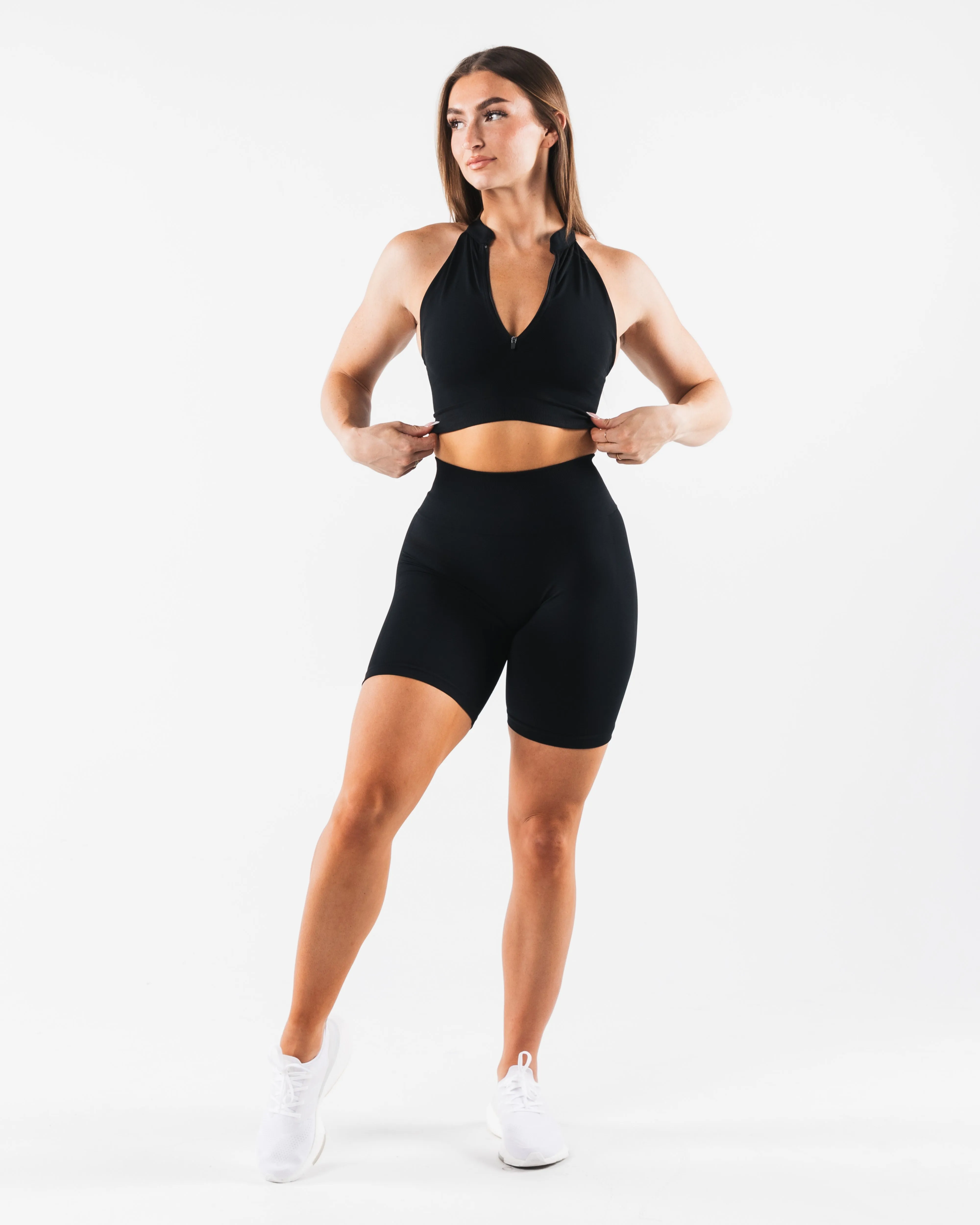 Amplify Gravity Short 7?? - Black Roomy Waist