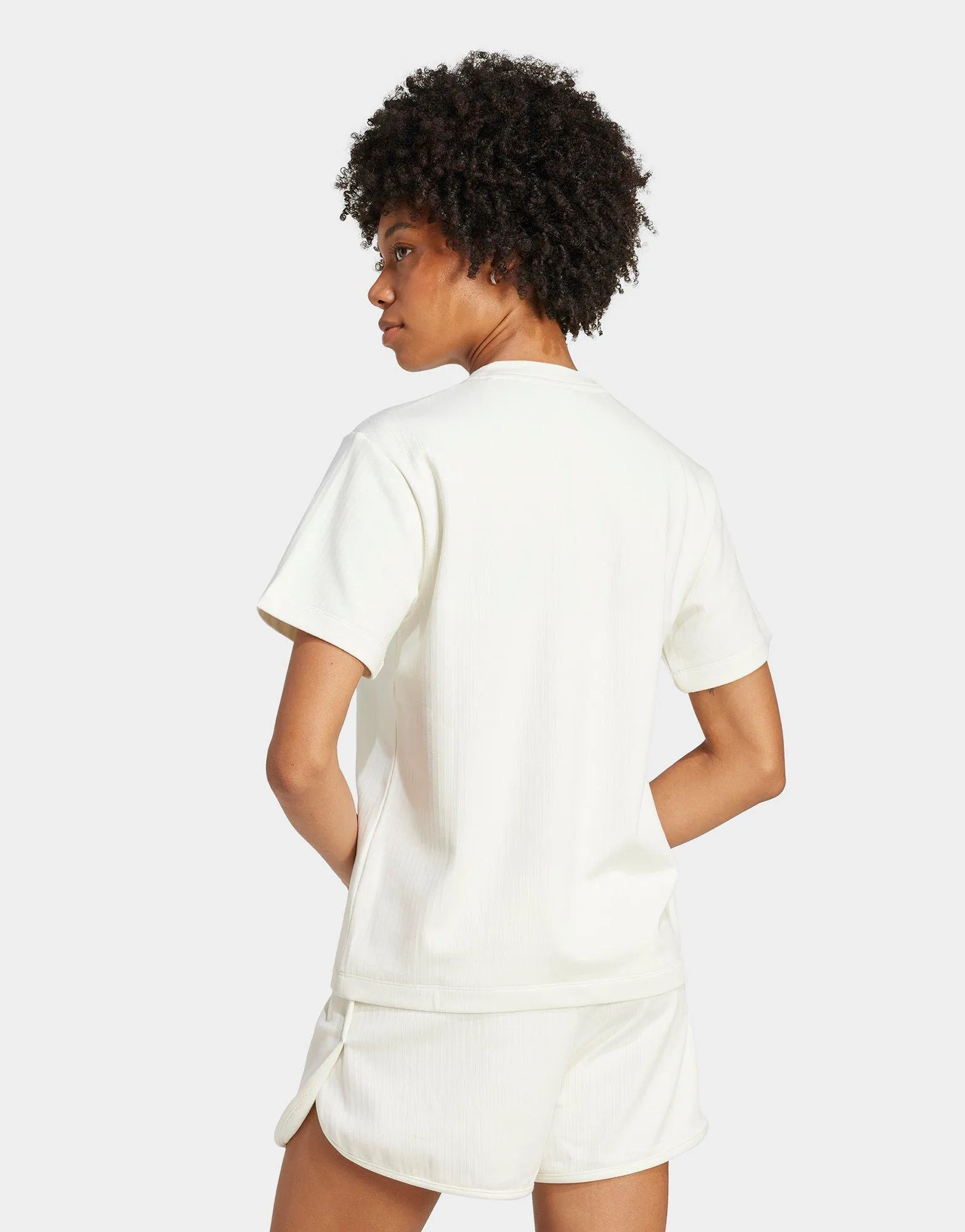 Modern Simplicity Seasonal Outfit Essentials Winterized T-Shirt