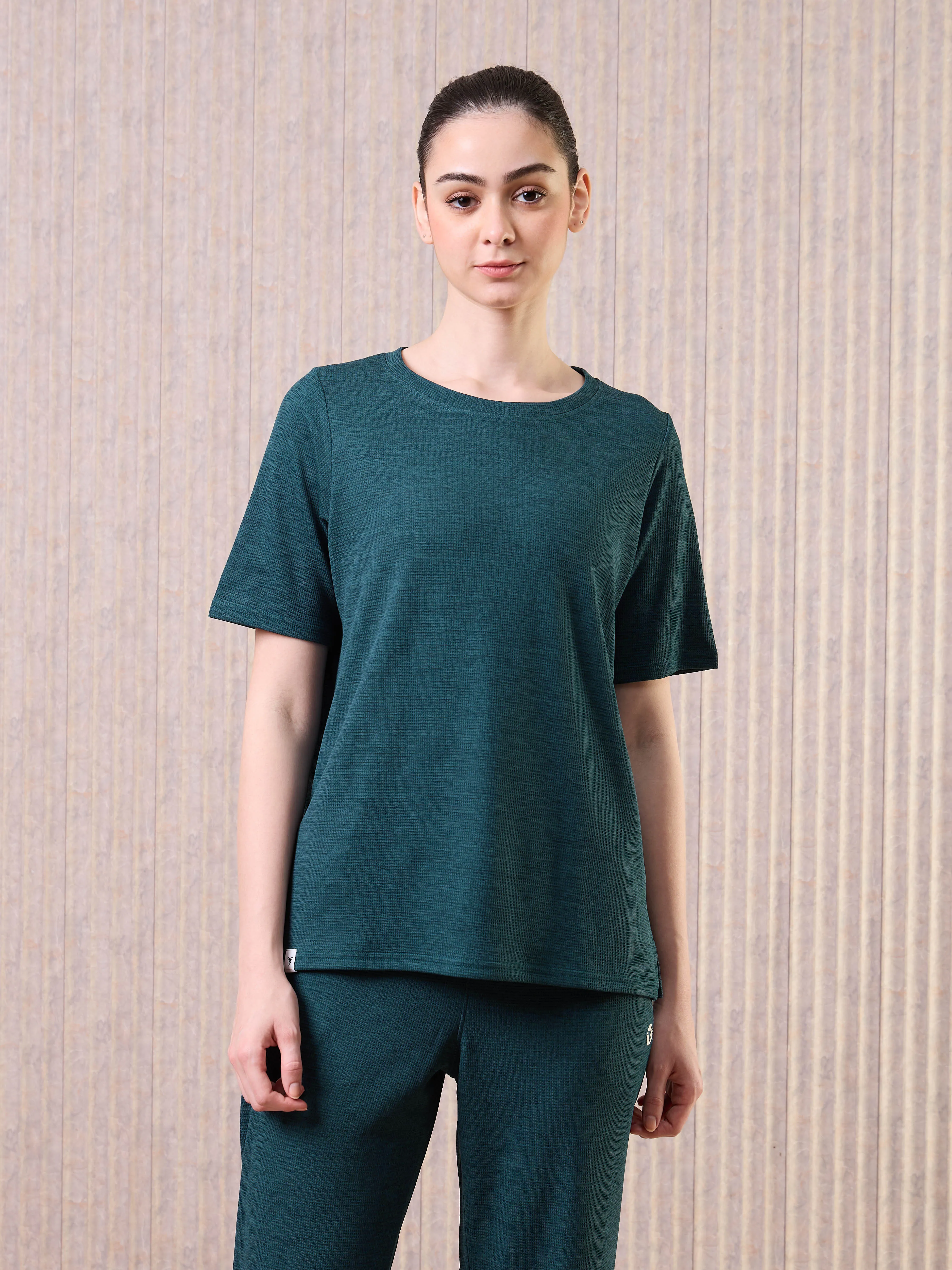 Fur combination Layer Ready Women Cubic Melange Relaxed Fit Round Neck T-shirt with DOUBLE COOL