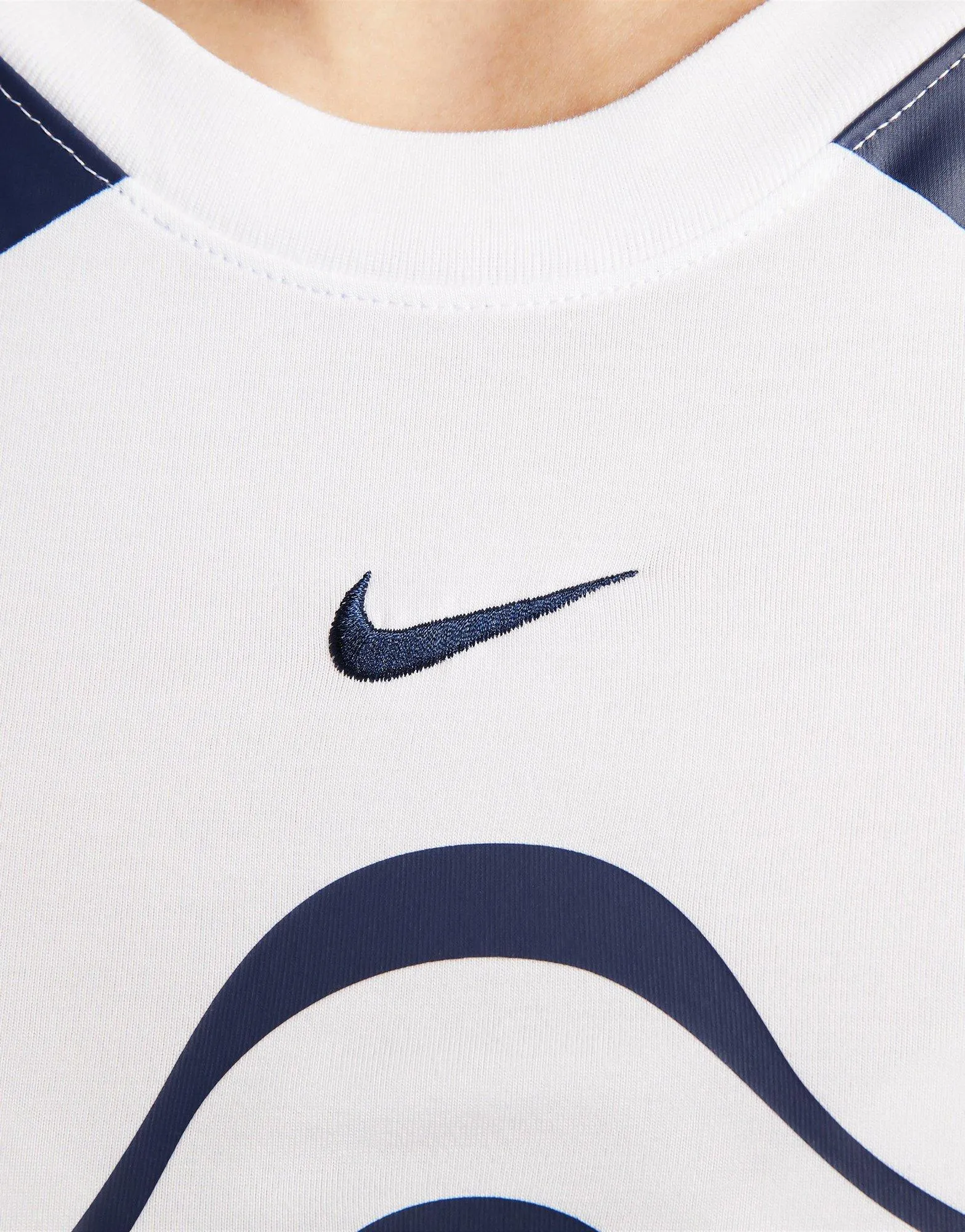 Pilling Resistant Finish Comfy and Soft Graphic T-Shirt