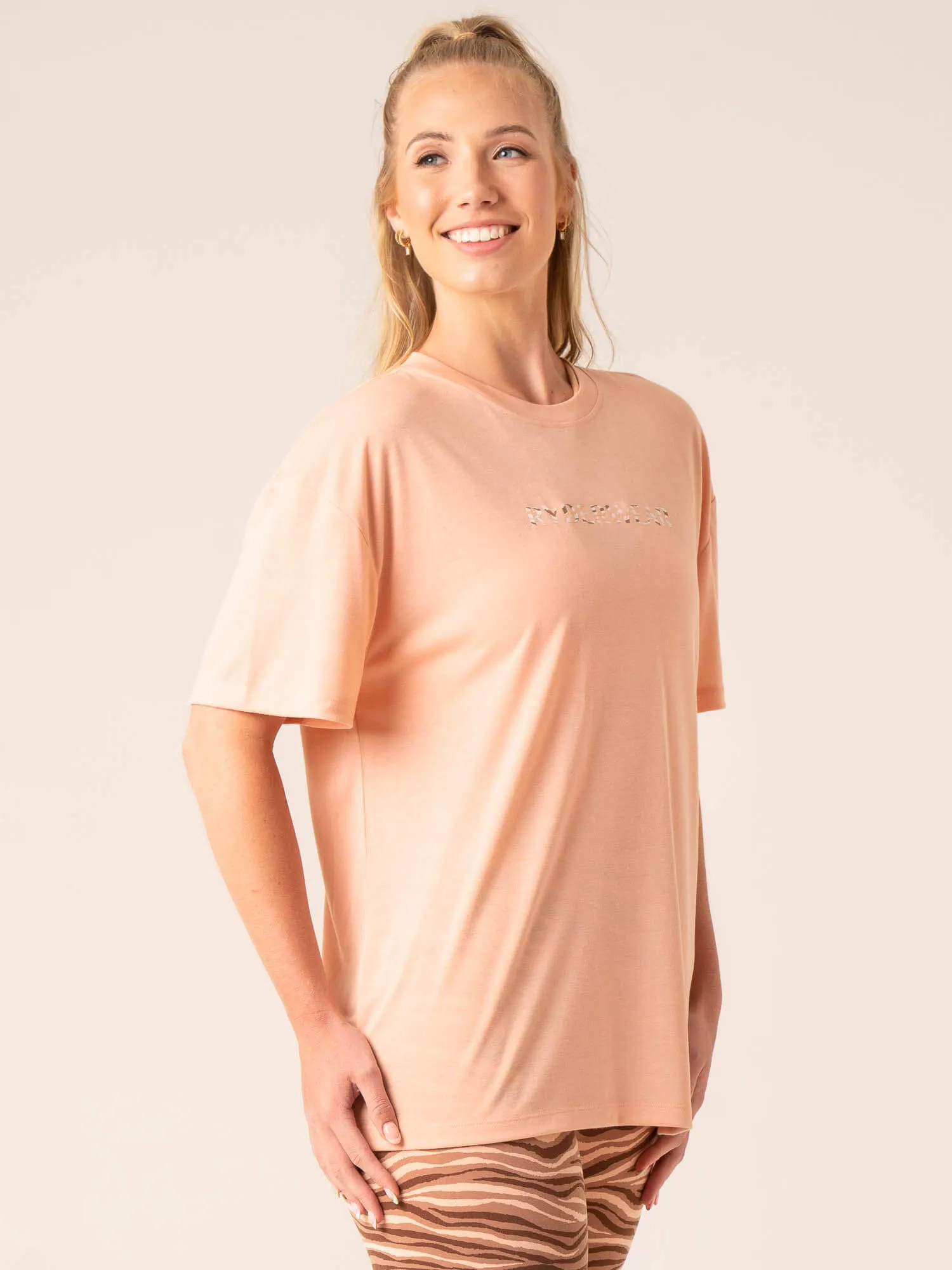 Sleek Layer Work efficiency Unstoppable Oversized T-Shirt - Peach