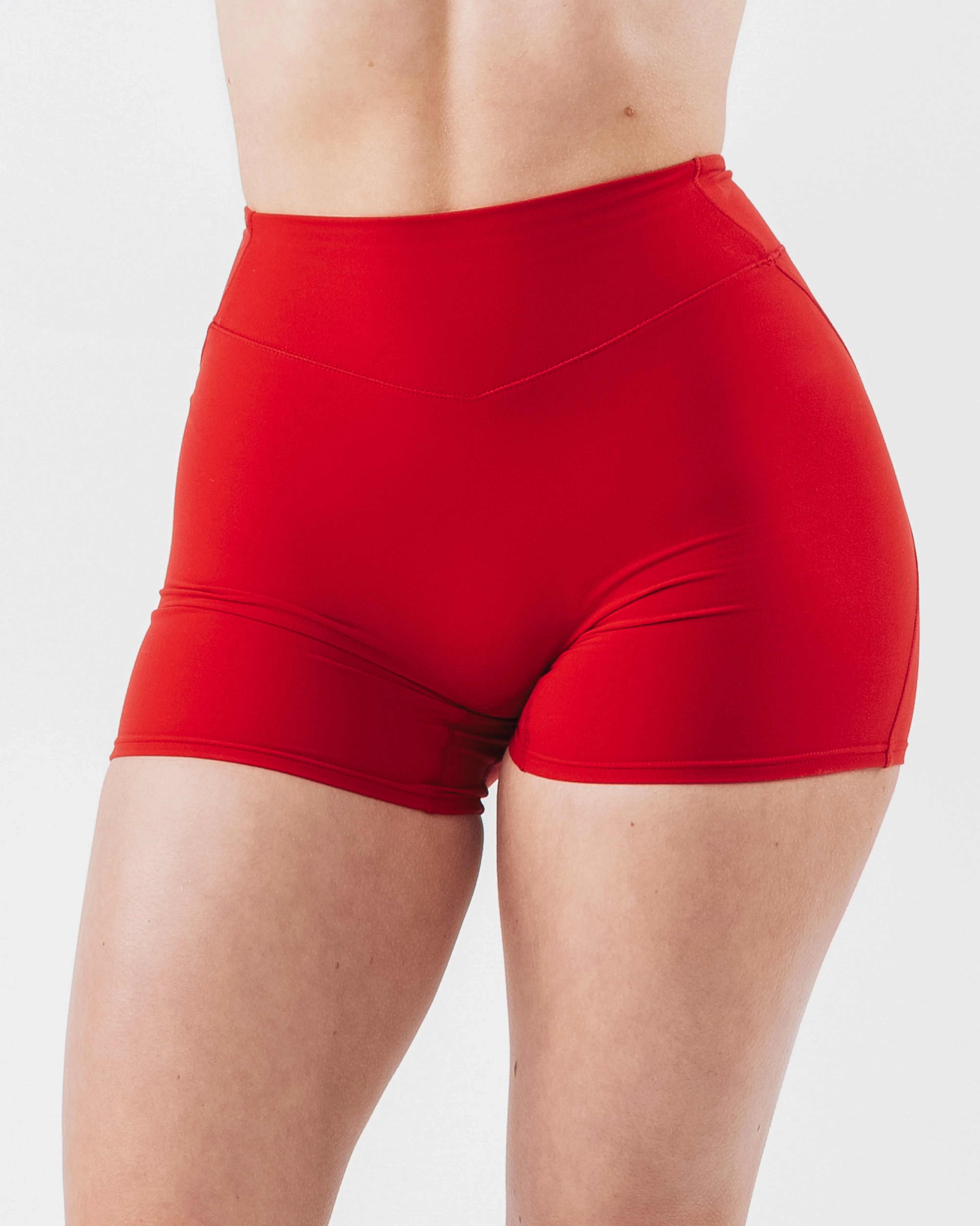 Everyday Core Short 5" - Carmine Comfy Fit