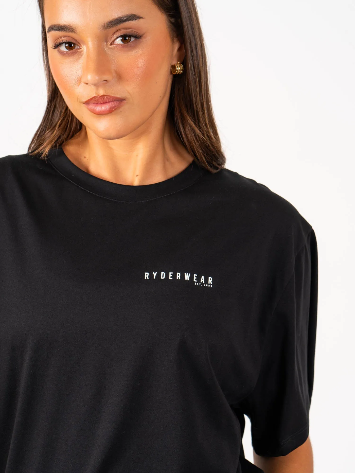 Advance Oversized T-Shirt - Black Basic Layer casual top
