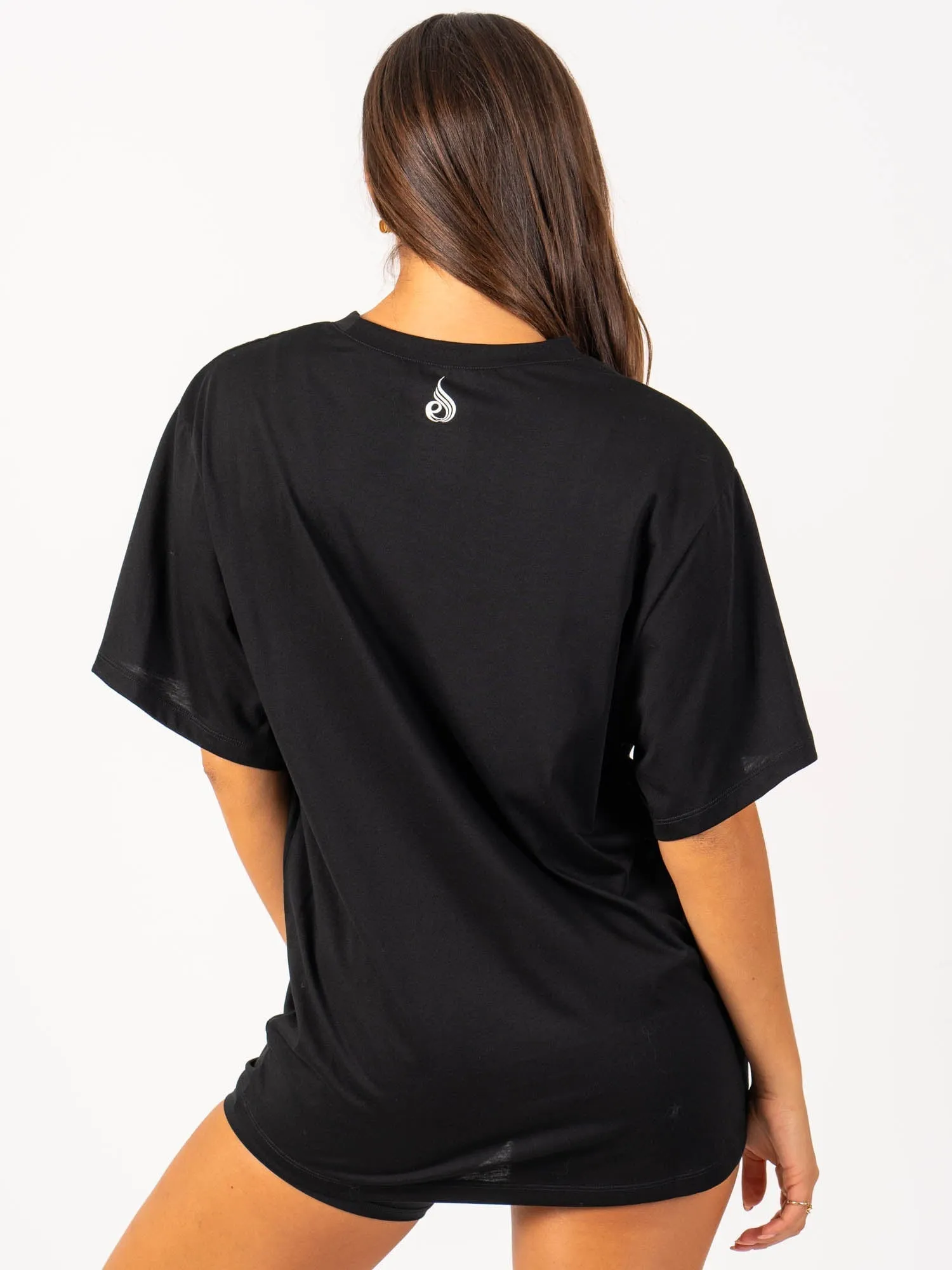Breathable Yarn Composition Flexible Shoulder Seams Advance Oversized T-Shirt - Black