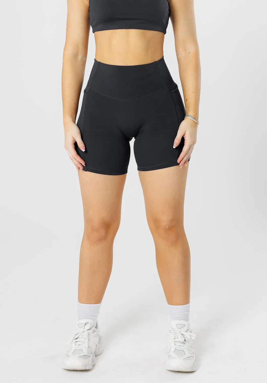 Reluna Empower Sculptseam?  Plus Pocket Short 6?? Black factory work Classic Appeal