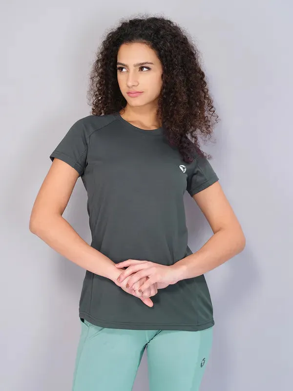 Women Solid Slim Fit Crew Neck T-shirt with TECHNO COOL Fashion-Forward Fit Trendy Basics