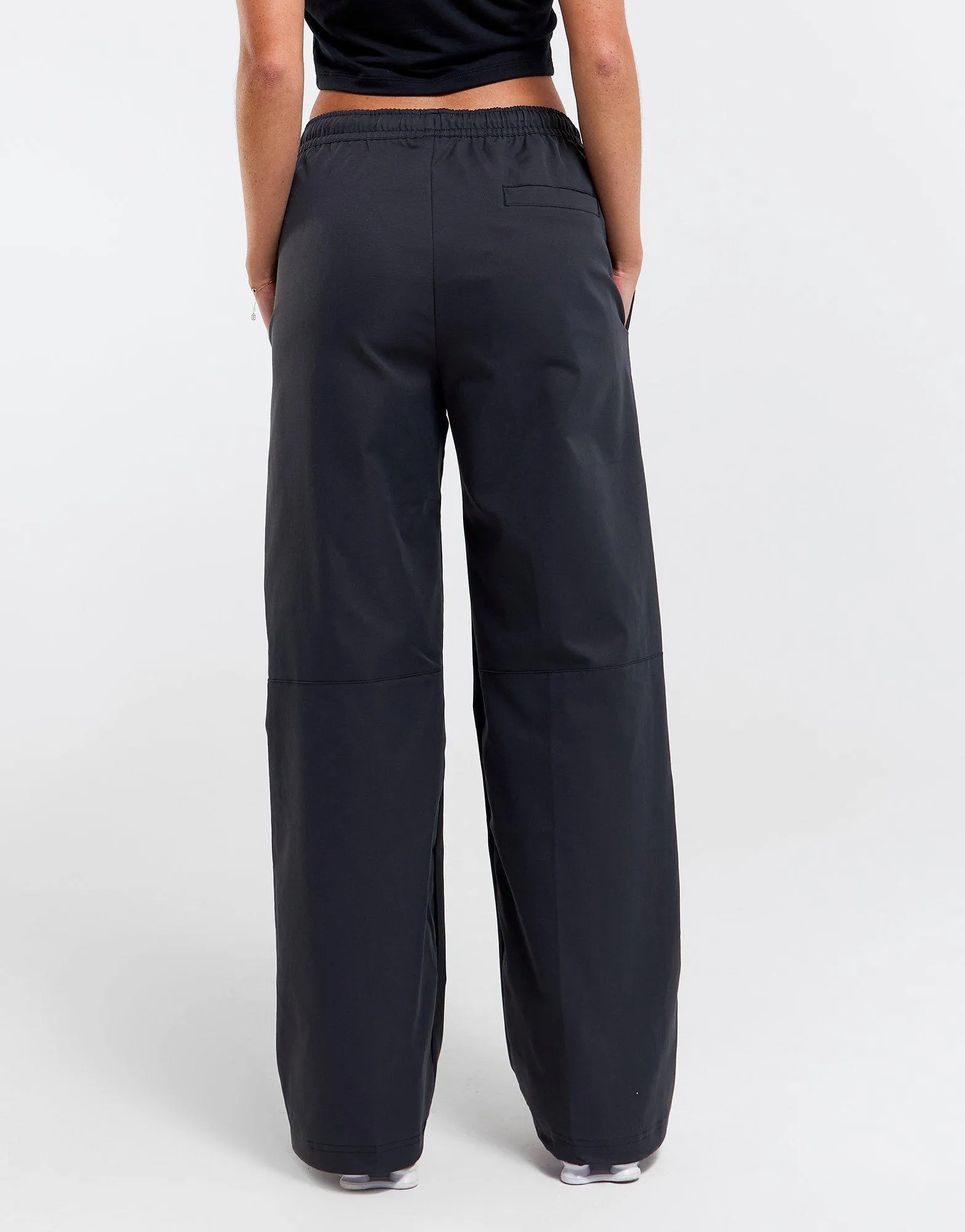 ??????? ??????? Sportswear Woven | ???? Articulated Knees