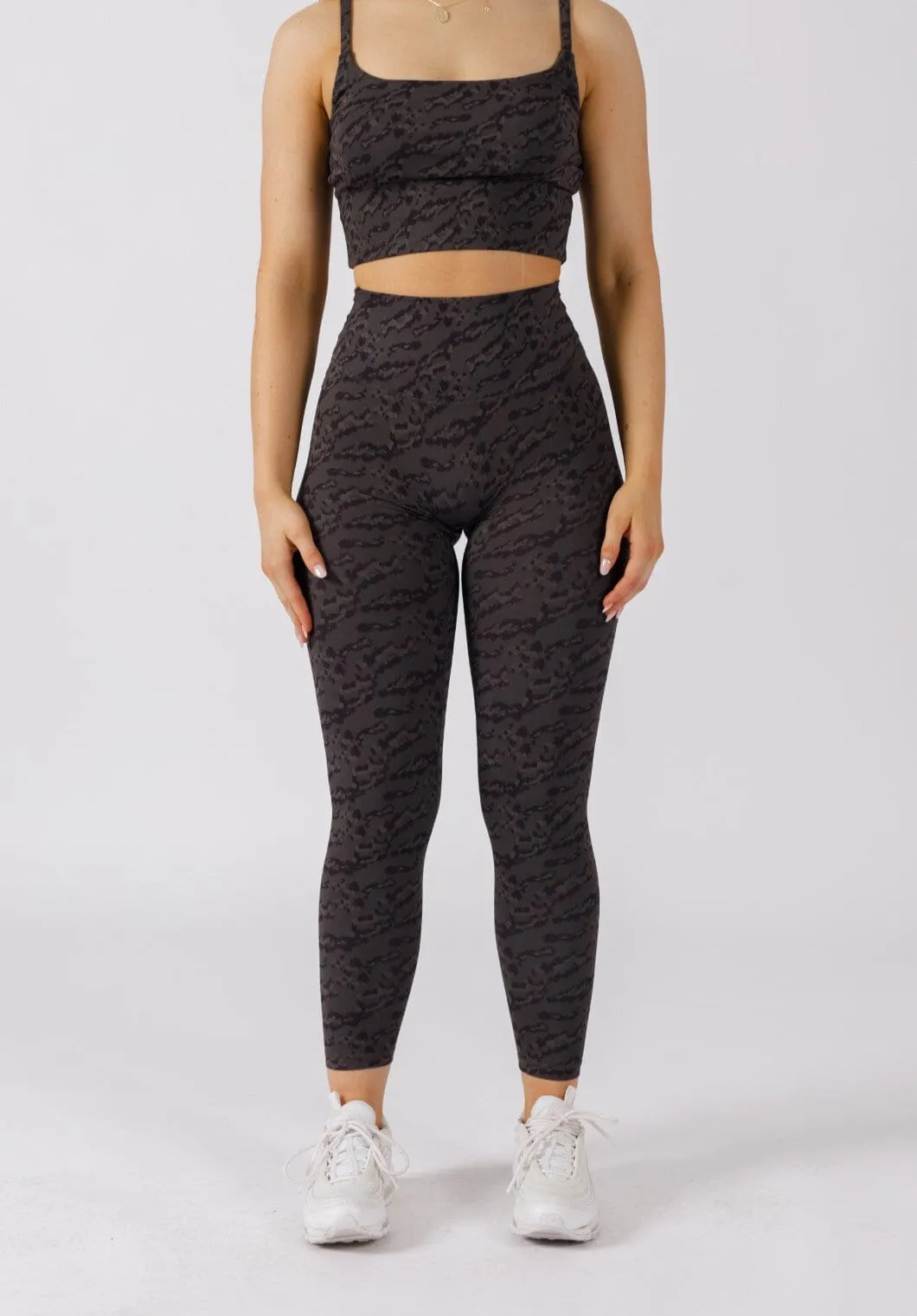 RecStretch Original Sculptseam? Plus Legging Rogue Fashion Look