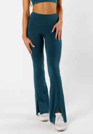 Stylish Stretch Reluna? Front Slit Sculptseam? Flare Leggings 34" Serpentine