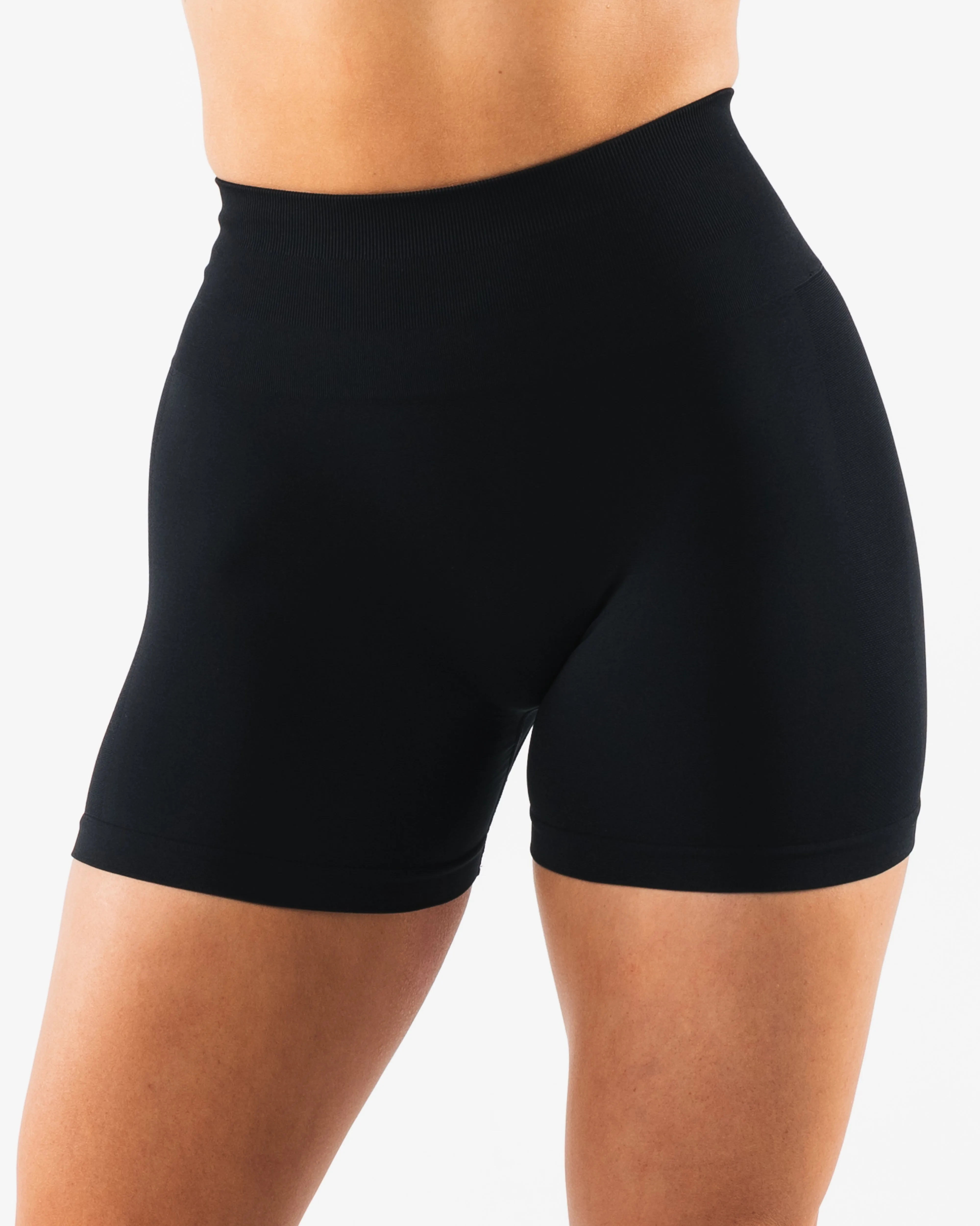 Soft Touch Breathable Cut Amplify Gravity Short - Black