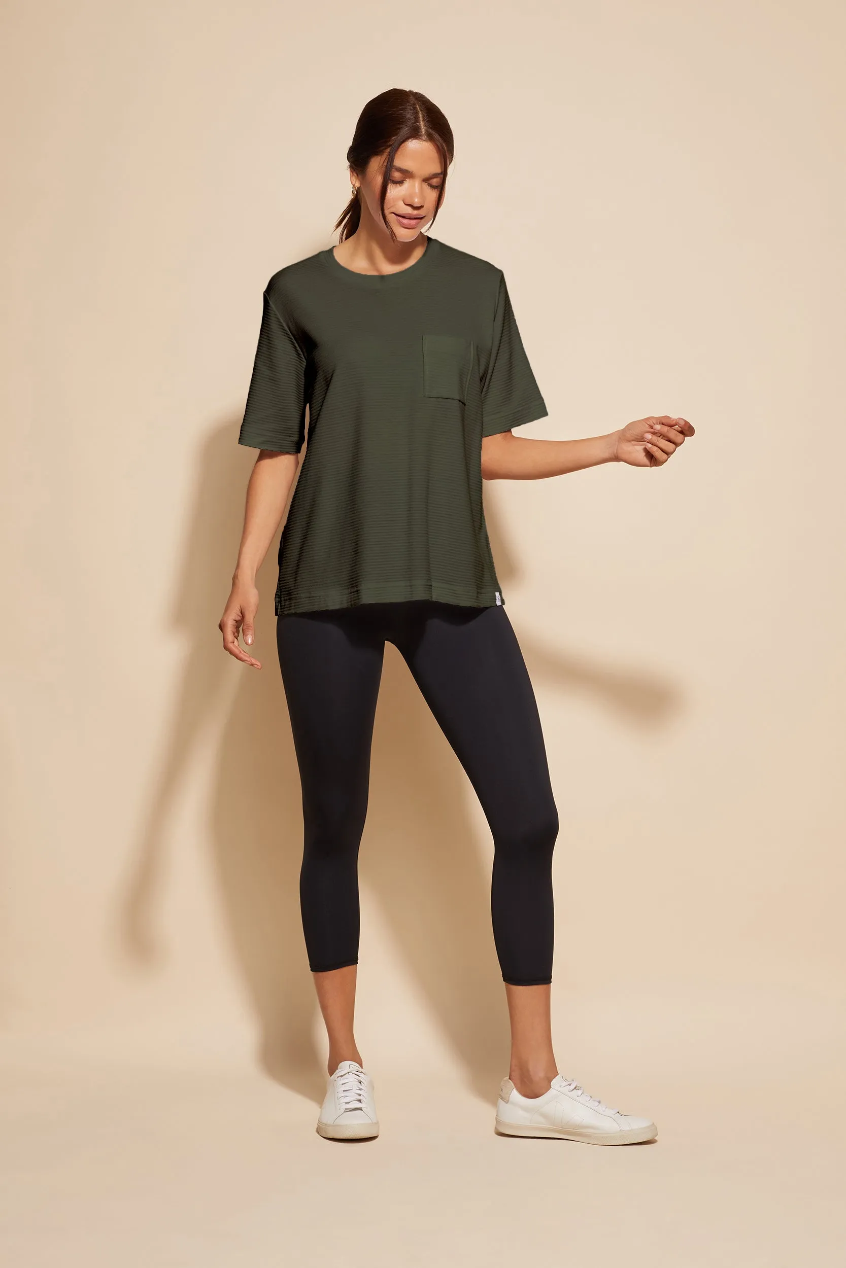 Academy Top Essential Look long sleeved
