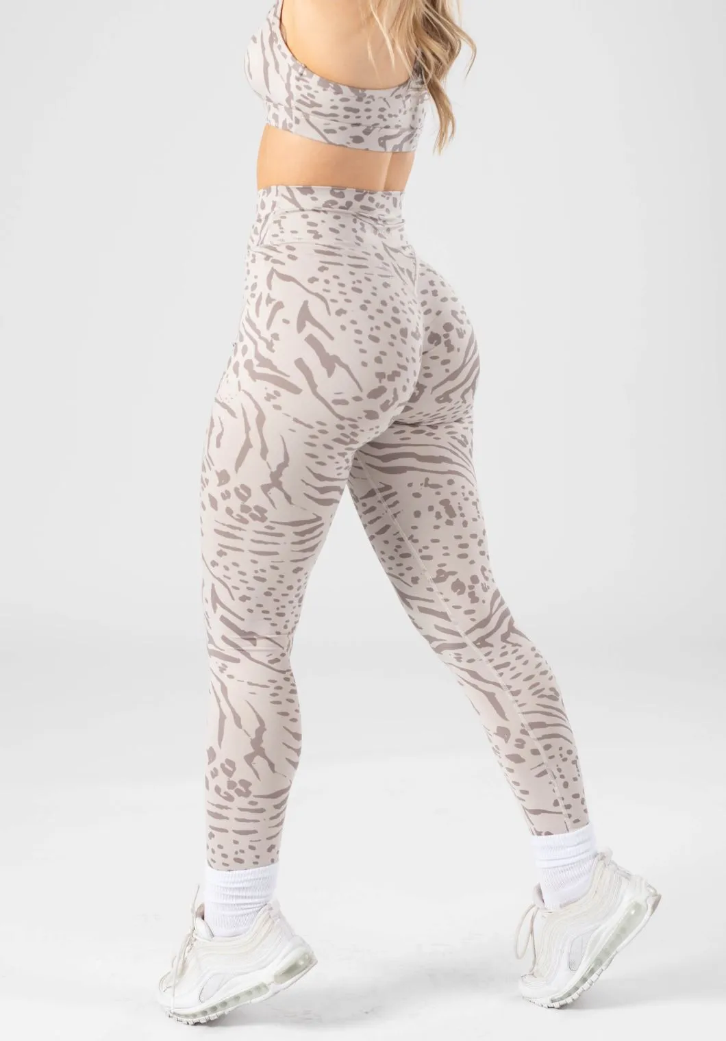 Matte Finish Camping Gear Unisex Style Reluna Crossover Sculptseam? Legging Snow Leopard