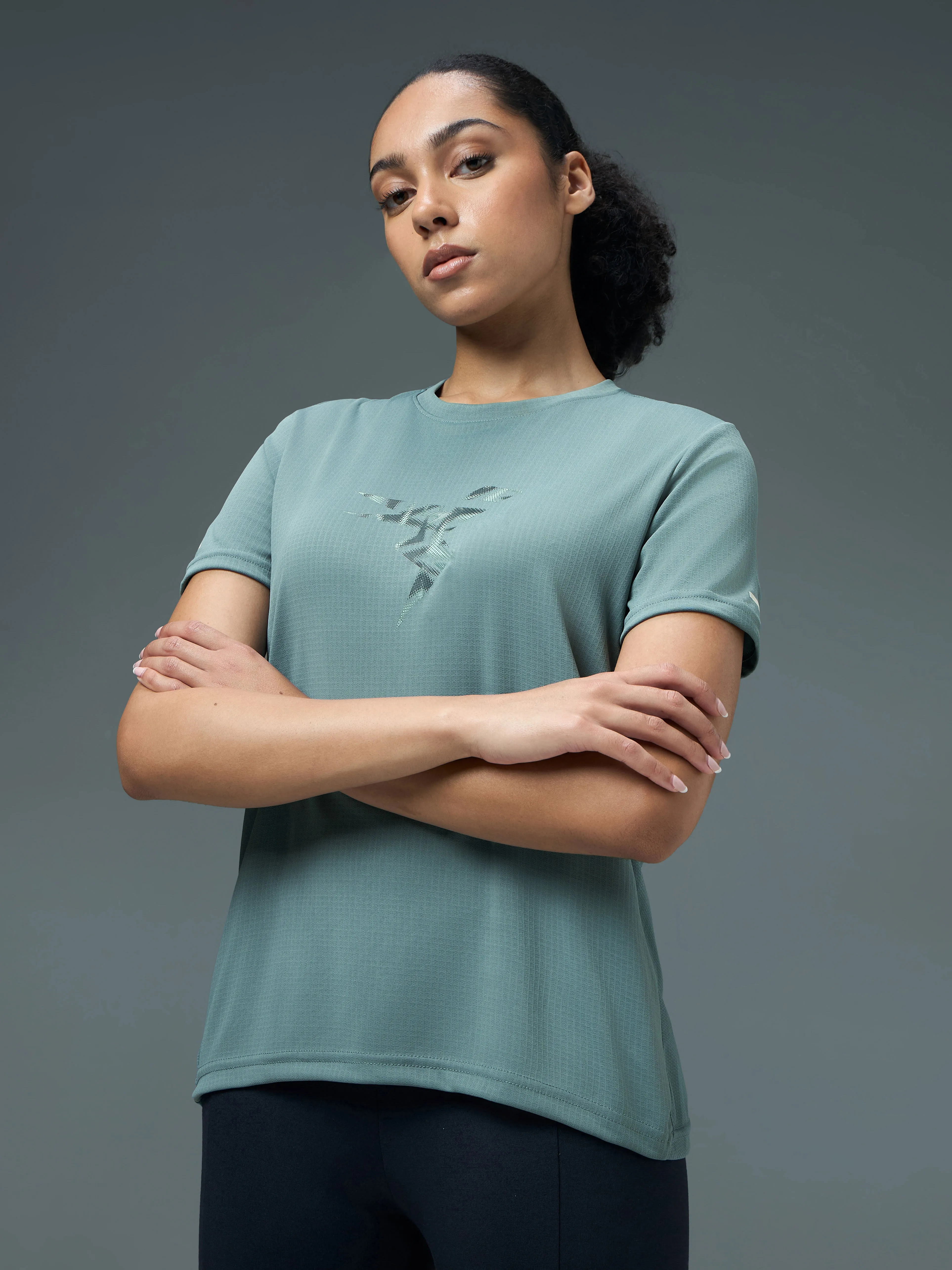 Relaxed Waistband Fun and Relaxed Women Printed Regular Fit Round Neck Sports Tee with TECHNOCOOL 