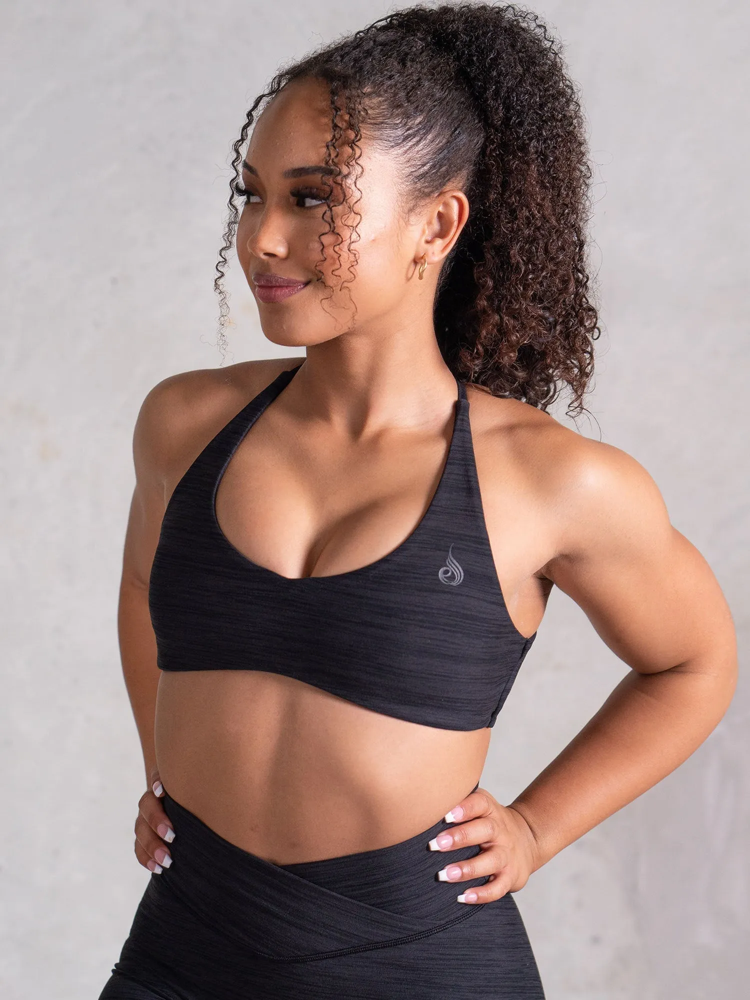 Icon Sports Crop - Black Marl supportive material