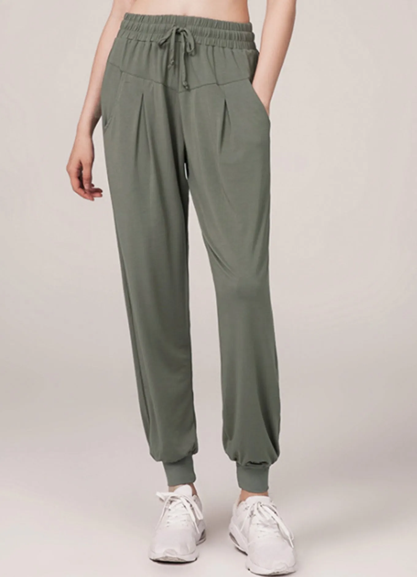 ?????????? Comfort Base Budget Friendly Travel Outfit