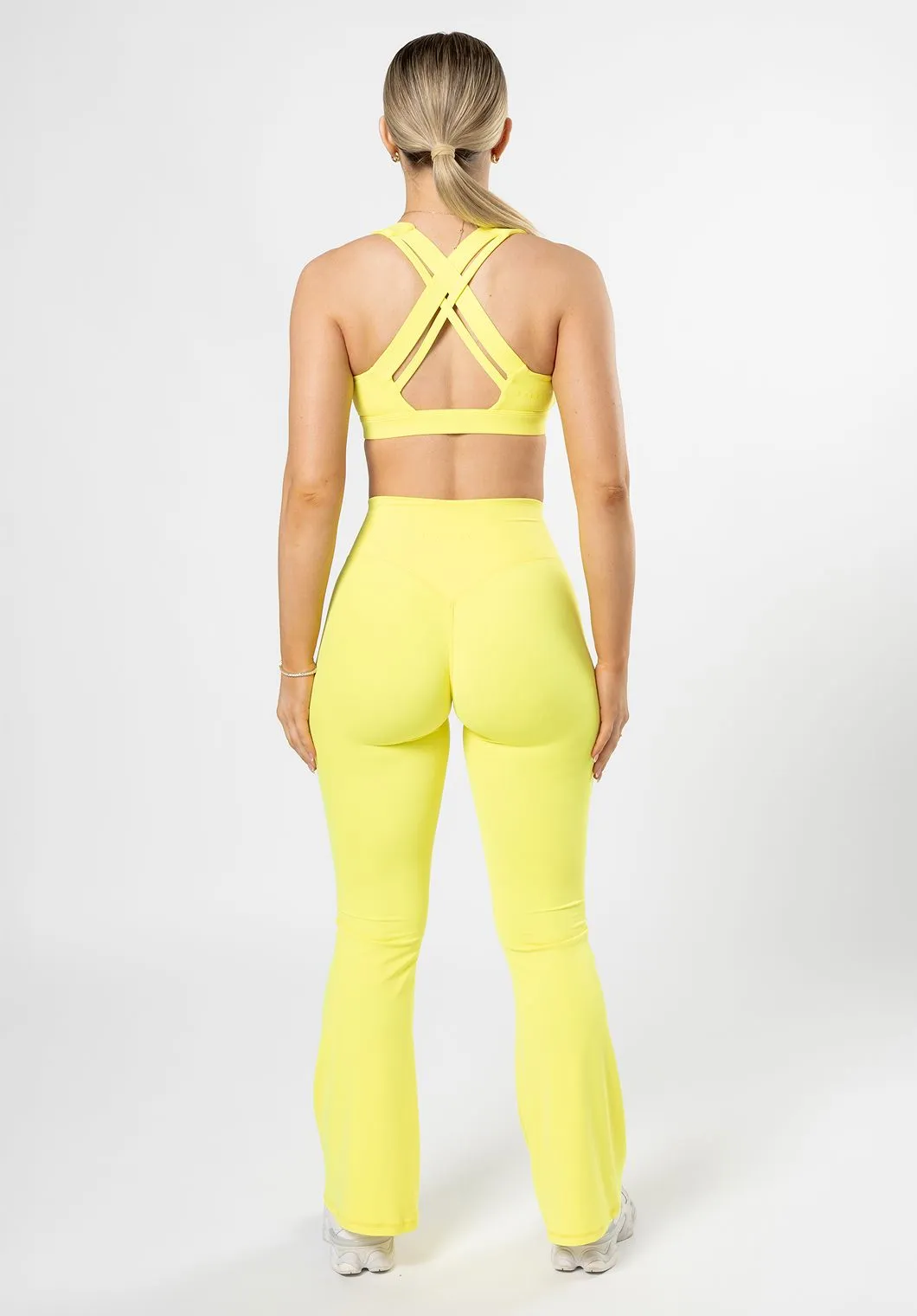 RecStretch? Original Sculptseam? Plus Essential Flare Legging 31" Lemonade Gusseted Crotch