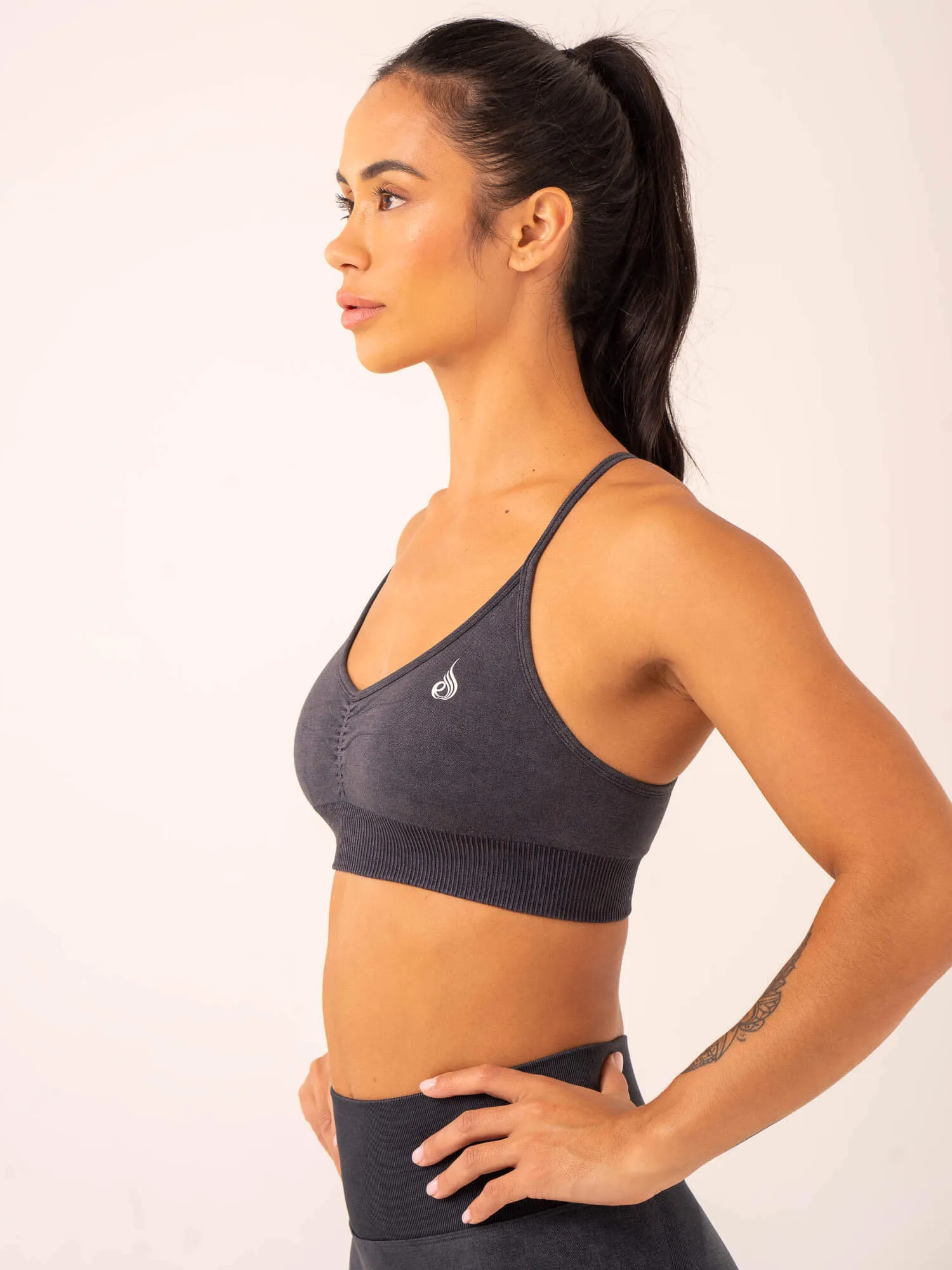 slim fit High-quality Stonewash Seamless Sports Bra - Black Stonewash