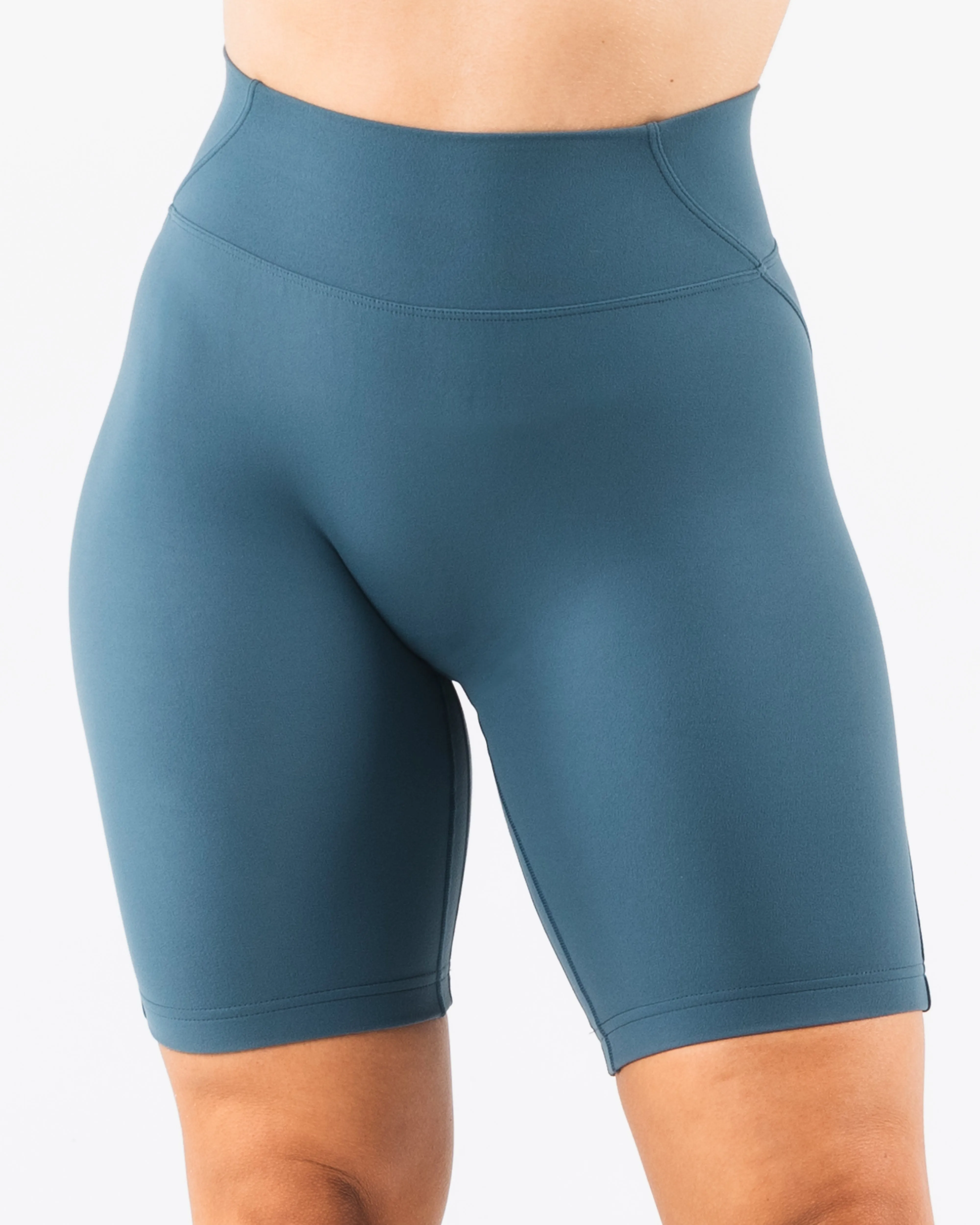 Aura Short 9" - Glacial Lake All Purpose