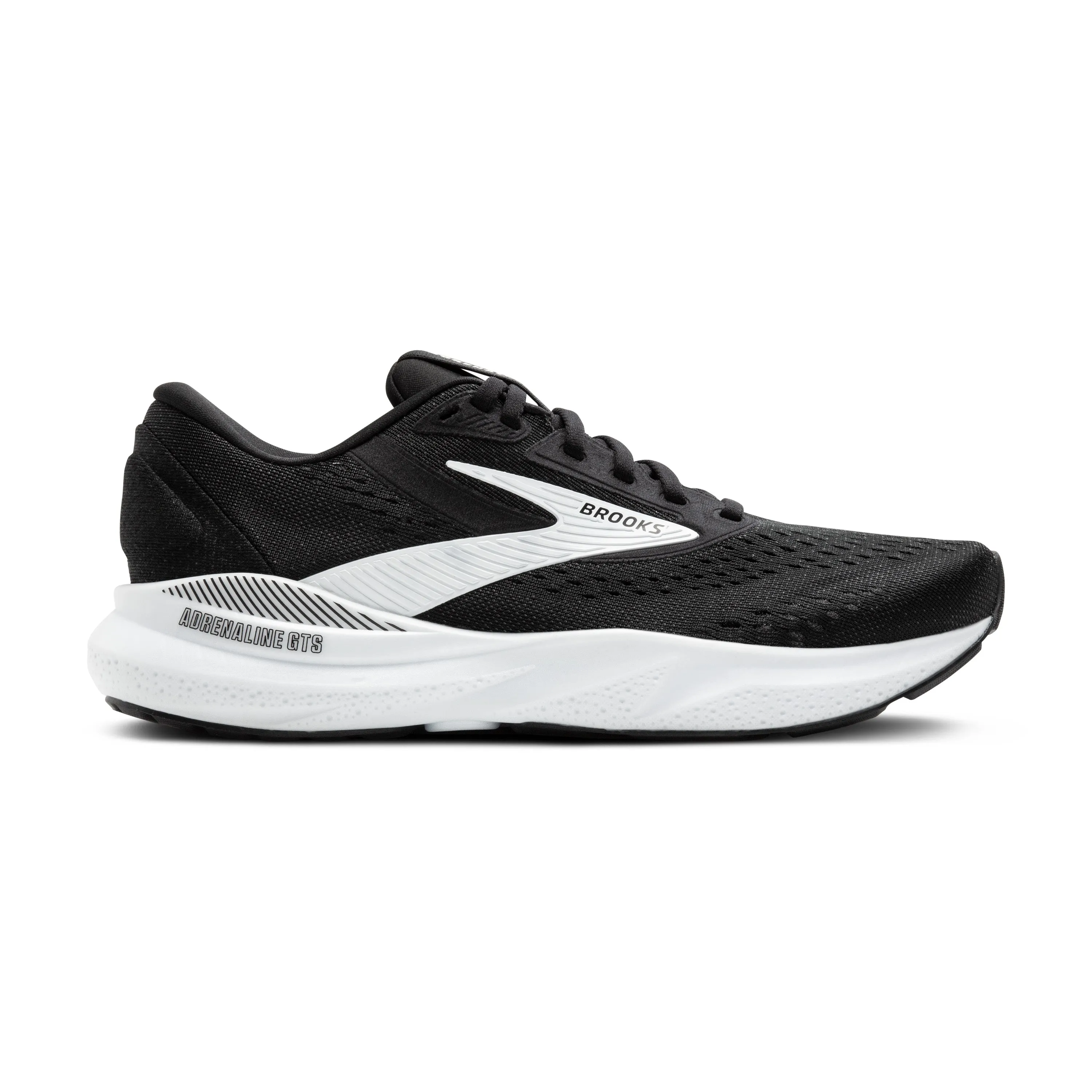 BROOKS ADRENALINE 24 WOMEN'S running during a foggy day Dynamic Cushioning