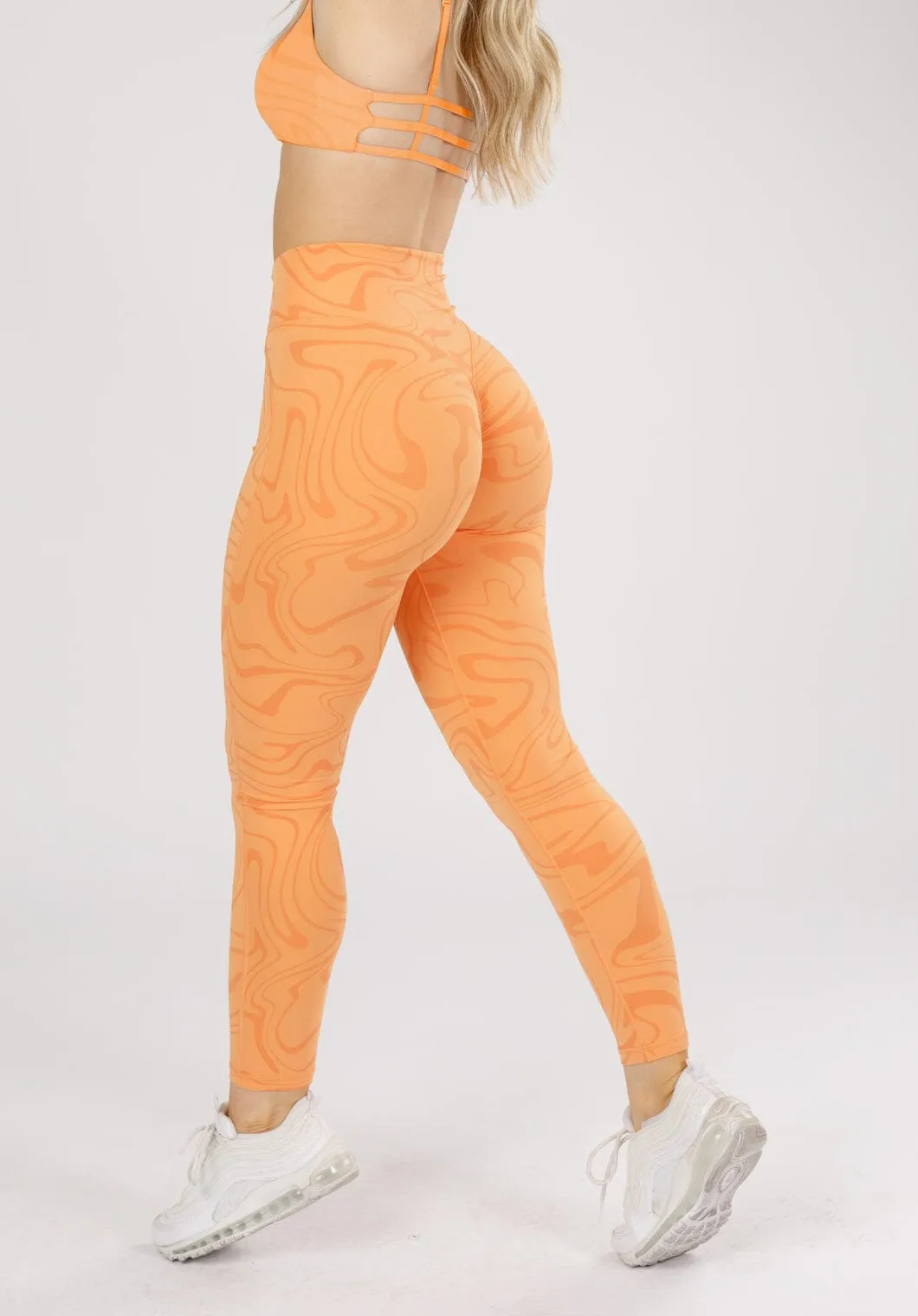 Fit For Casual Wear Lightweight texture RecStretch? DesB High Flow Sculptseam? Plus Legging Creamsicle