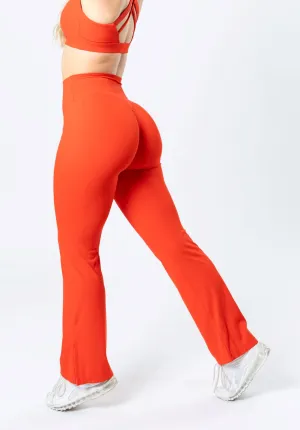 Versatile Feel RecStretch Original Sculptseam? Plus Flare Legging 31" Hot Shot
