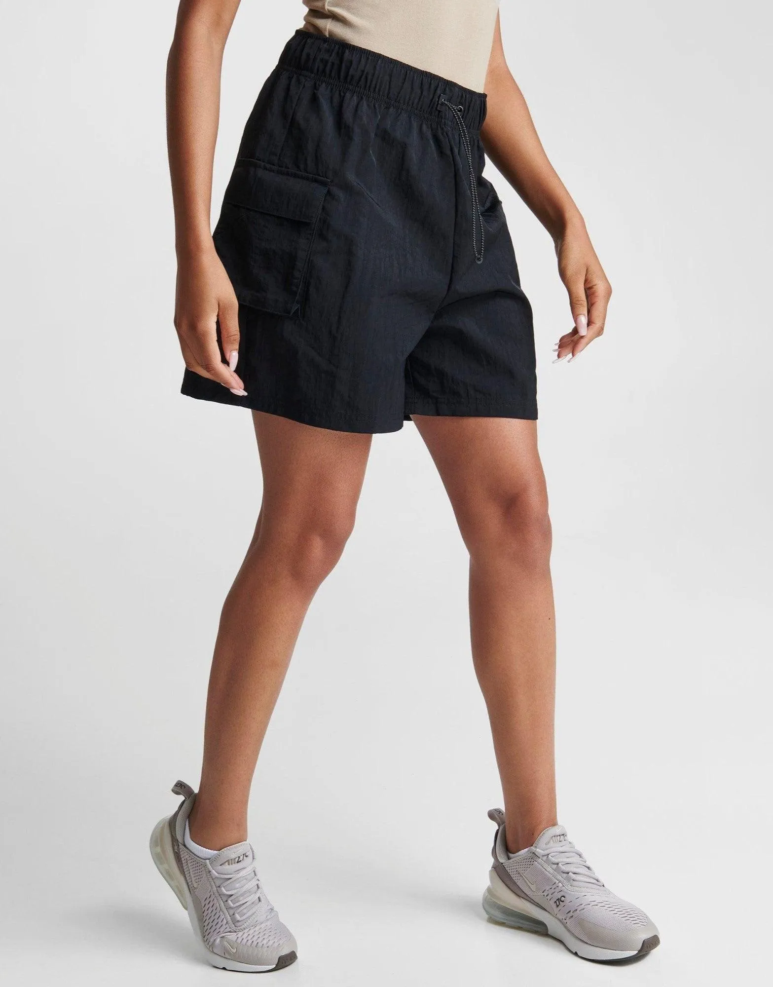 ????? ???"? ????? Sportswear Essential | ???? hikers No Wrinkle