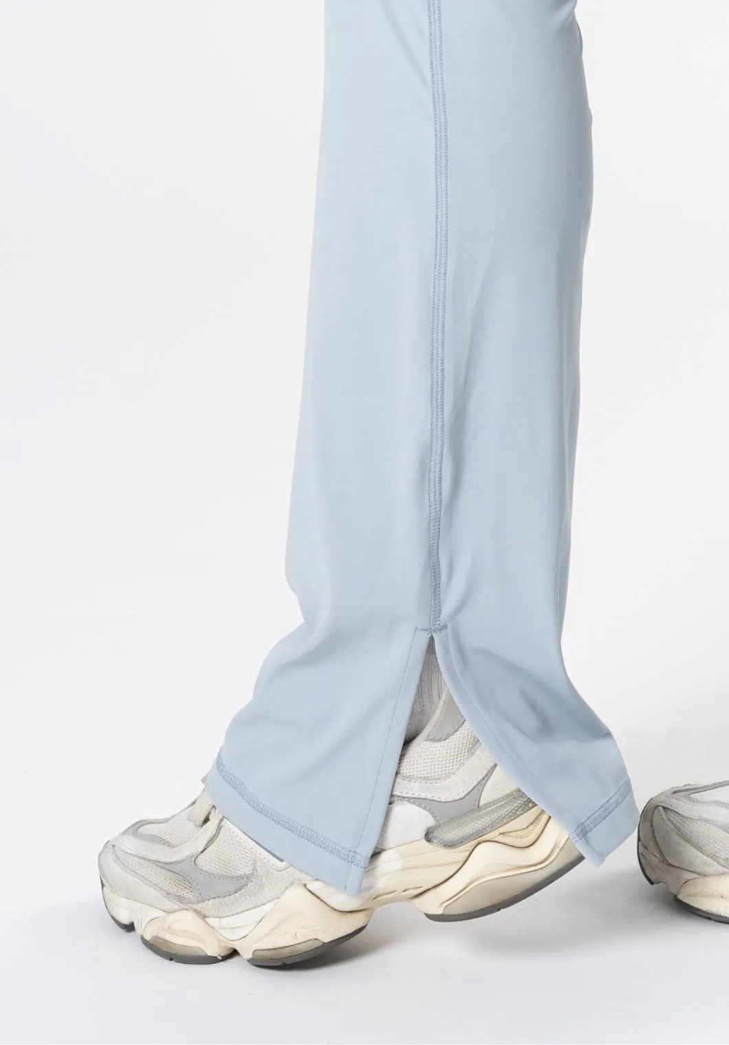 Slimming Effect Flatlock Seams RecStretch Original Sculptseam? Plus Flare Legging 34" Pearl Blue