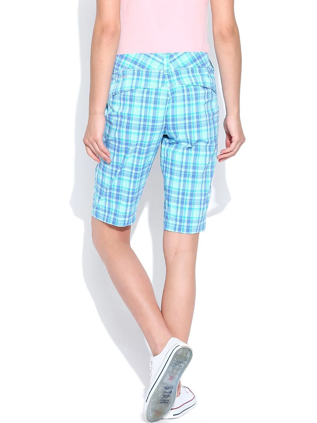 Relaxed Look Columbia Women Blue Saturday Trail II Plaid Short (Sun Protection)