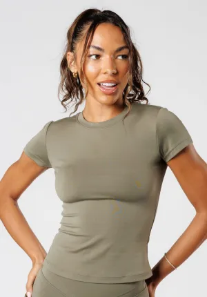 Crew Neck Design Reluna? Full Length Short Sleeve Top Everglades