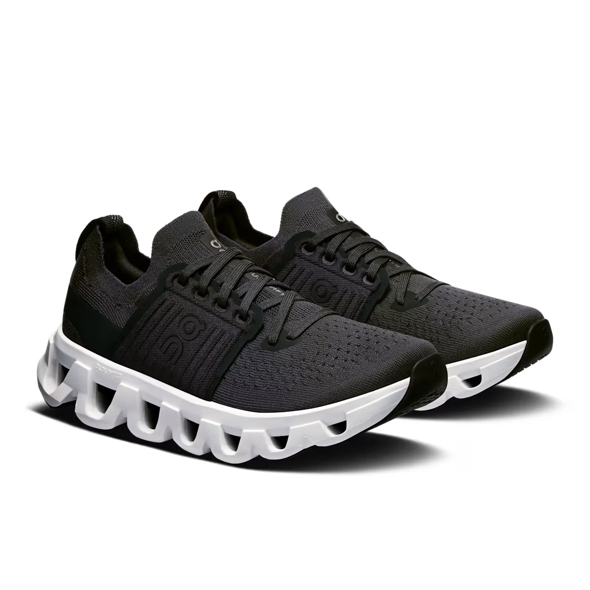 Minimalist Aesthetic Design Functional Women's Cloudswift 4