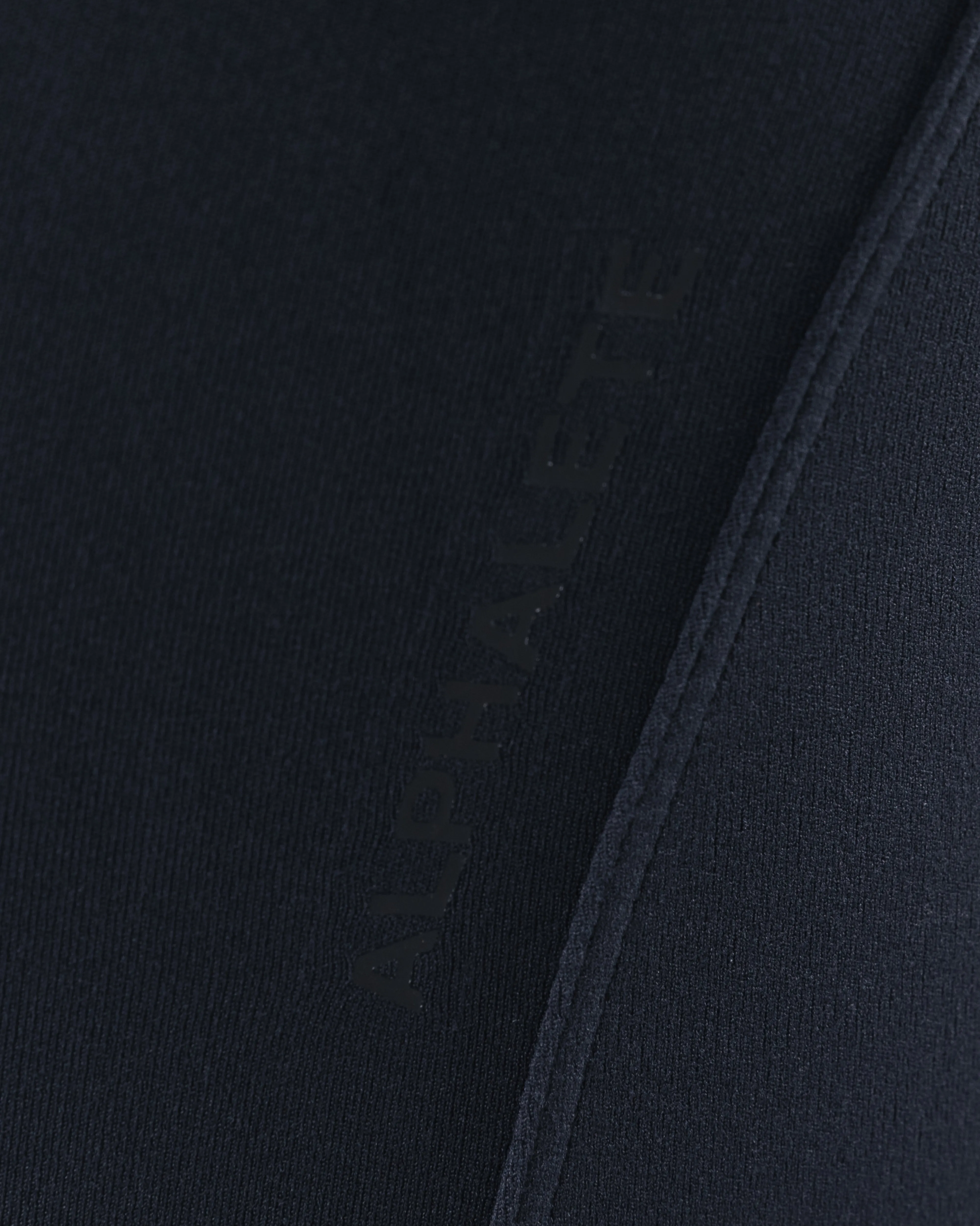 Slim Profile Aura Short 9" - Black