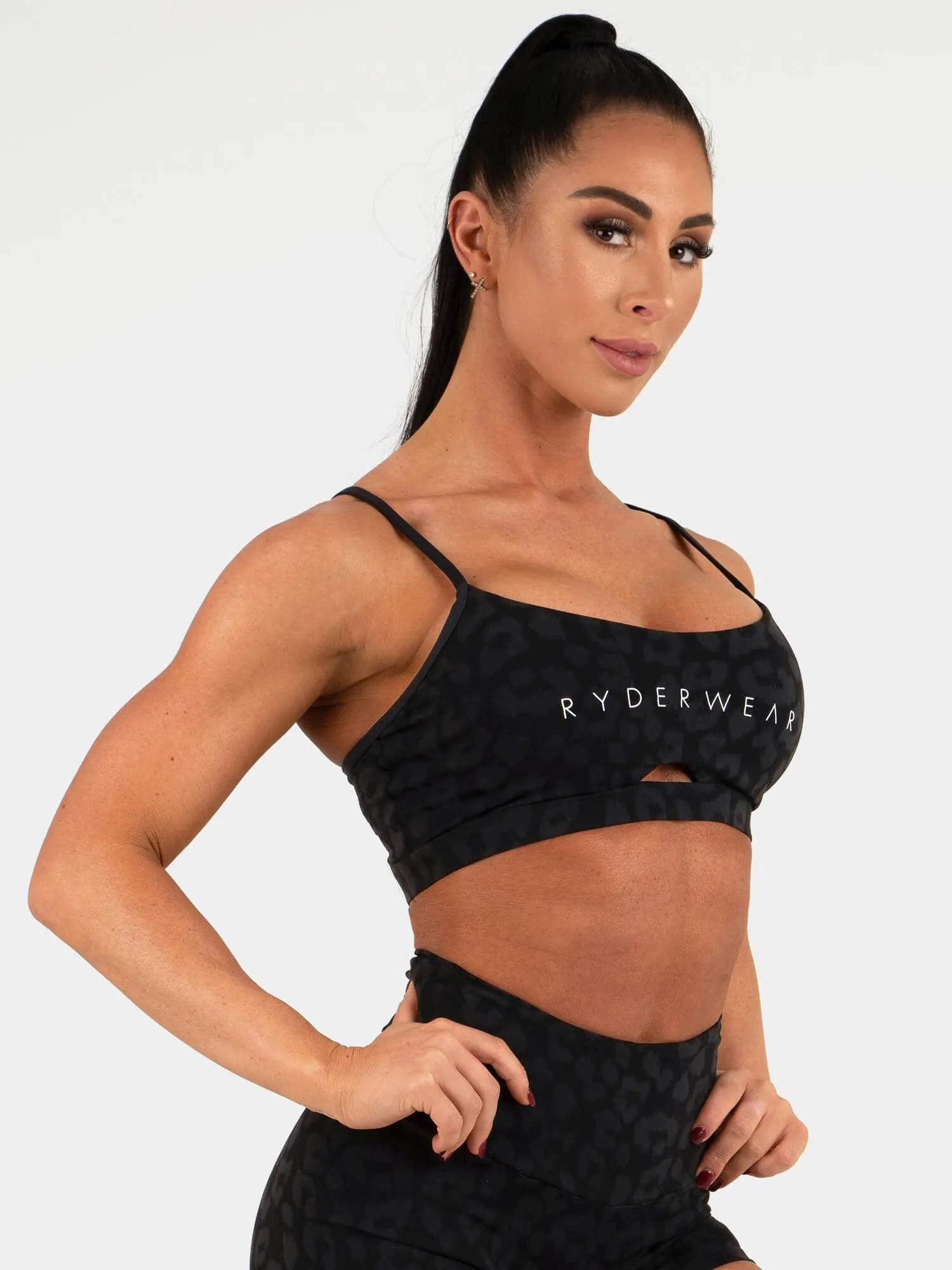 Animal Sports Bra - Leopard Black Lower body workouts