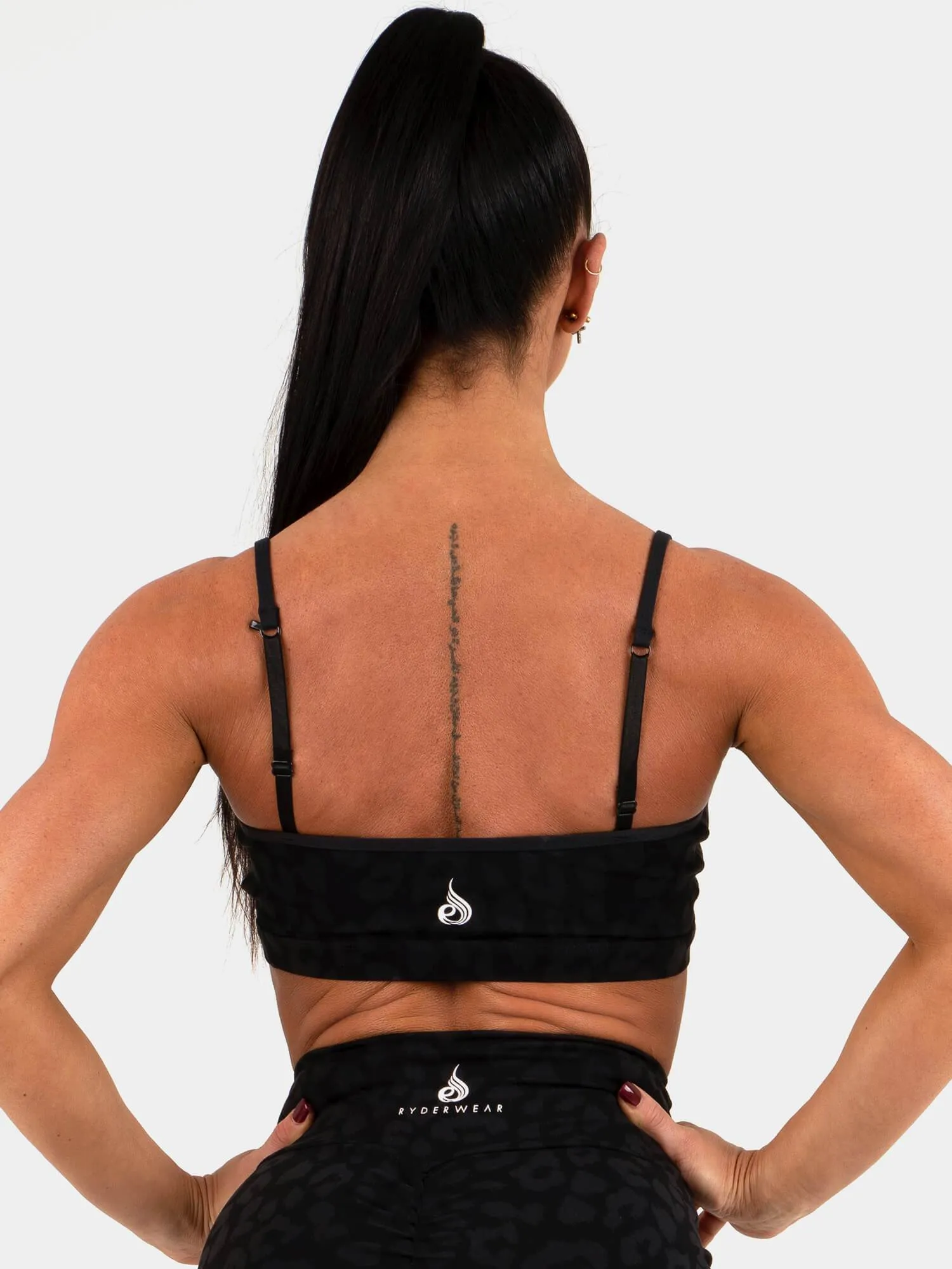 V-Neck Comfort Fit Animal Sports Bra - Leopard Black