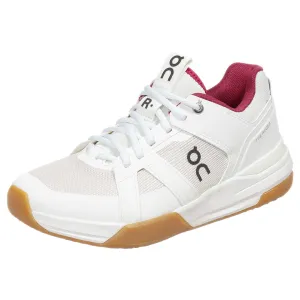 On Women's THE ROGER Clubhouse Pro - Ivory/Grenadine Torsion Control System Comfort Design