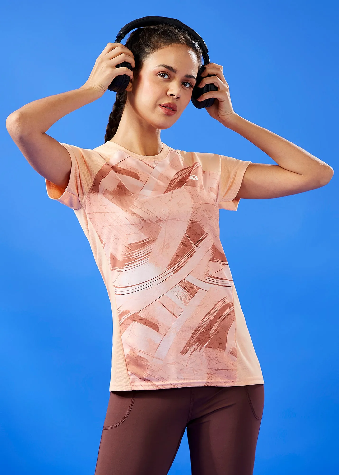 Women Abstract Print Slim Fit Crew Neck T-shirt with TECHNO COOL  Compact Stitch Pattern