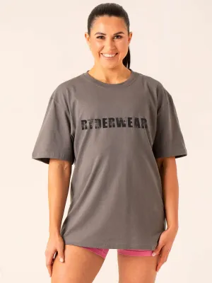 Effortless Daywear loose fitting Training T-Shirt - Charcoal