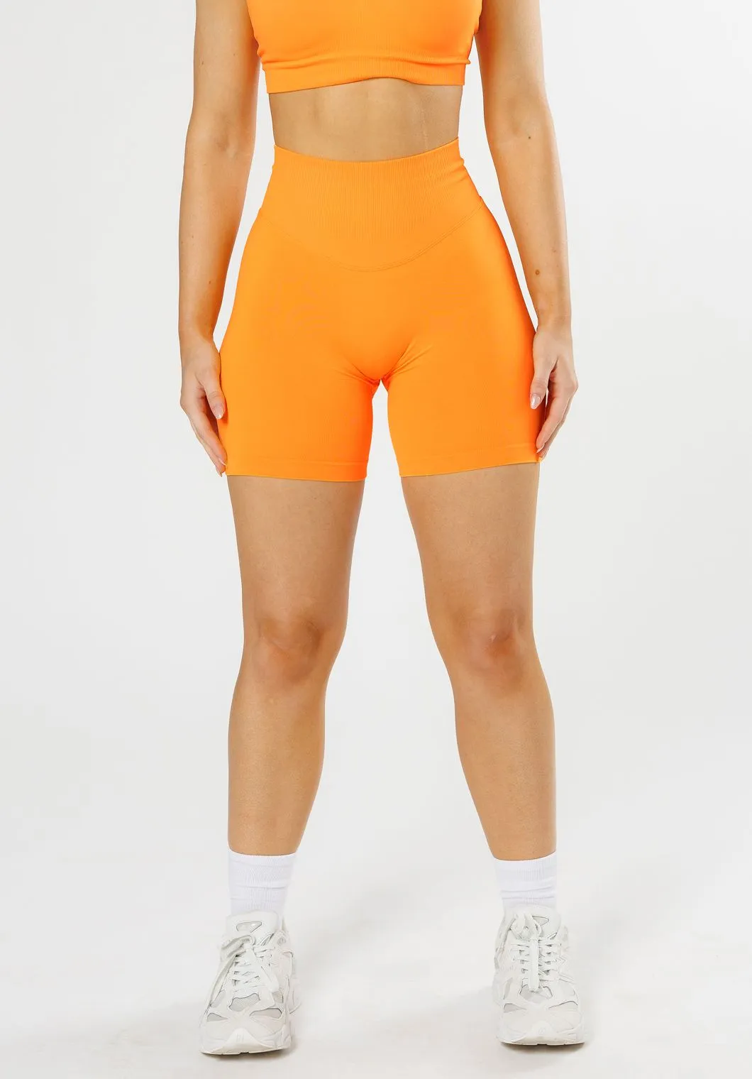 ethical fashion Soft Comfort CurveFlex? Hourglass Sculptseam? Plus Seamless Shorts 6?? Apricot