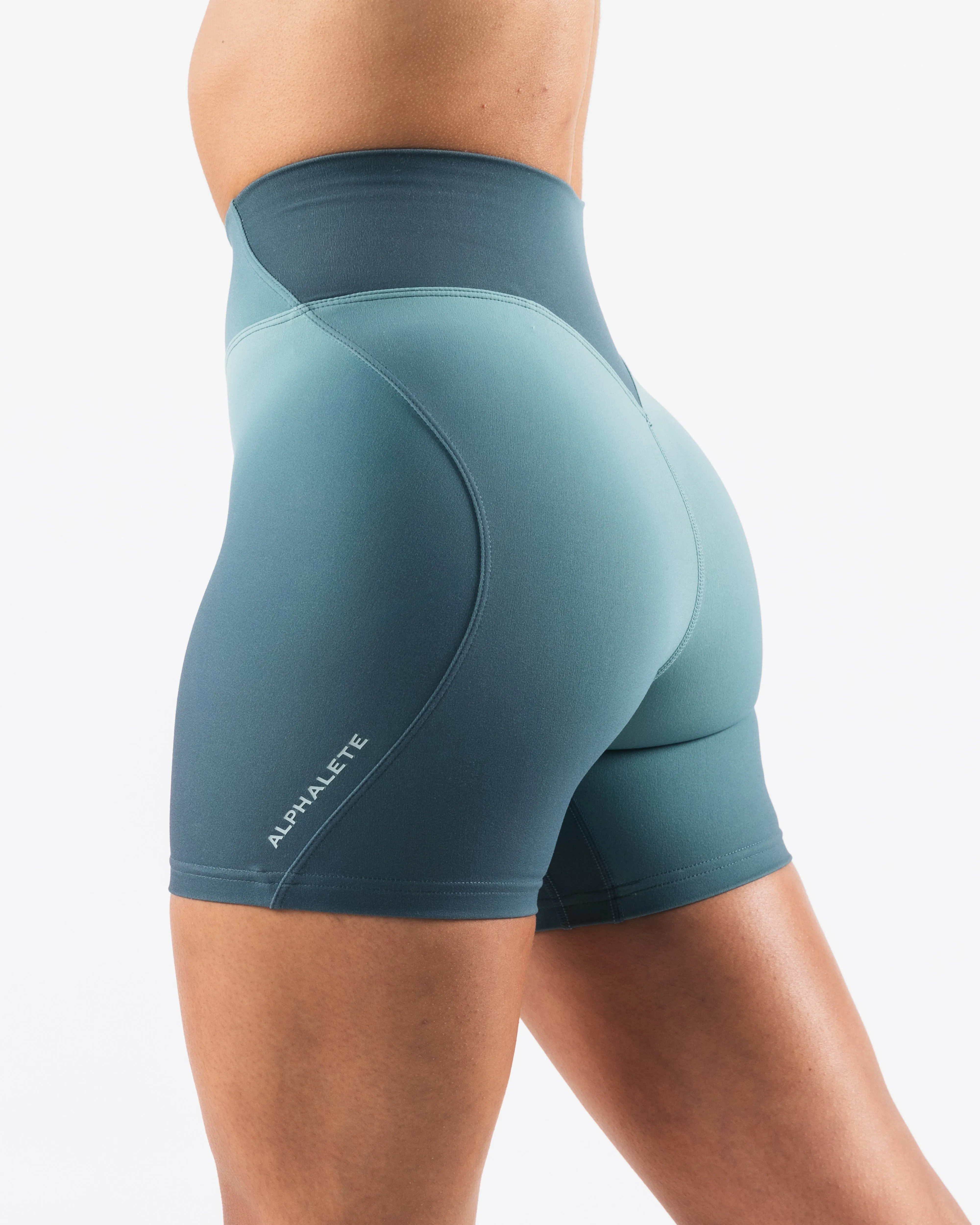 Aura Short 5" - Aura Glacier Print Stay Cool Technology