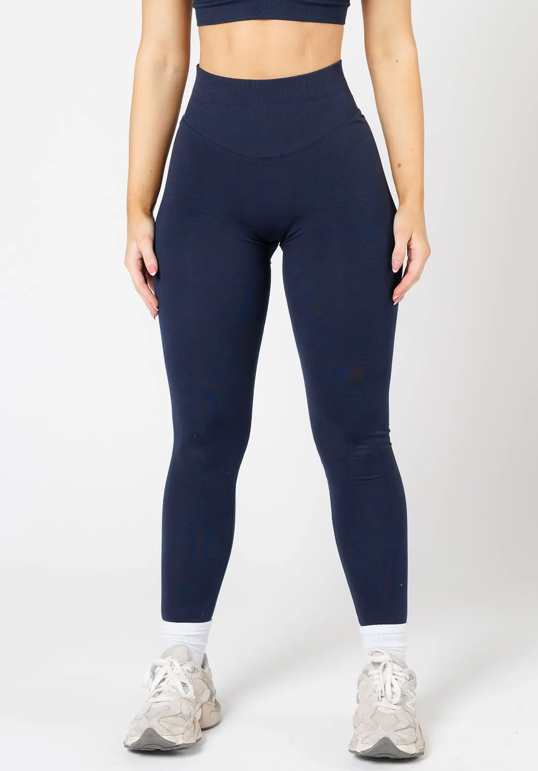 Flatlock Stitching Technique CurveFlex Hourglass Sculptseam? Plus Seamless Legging Ink