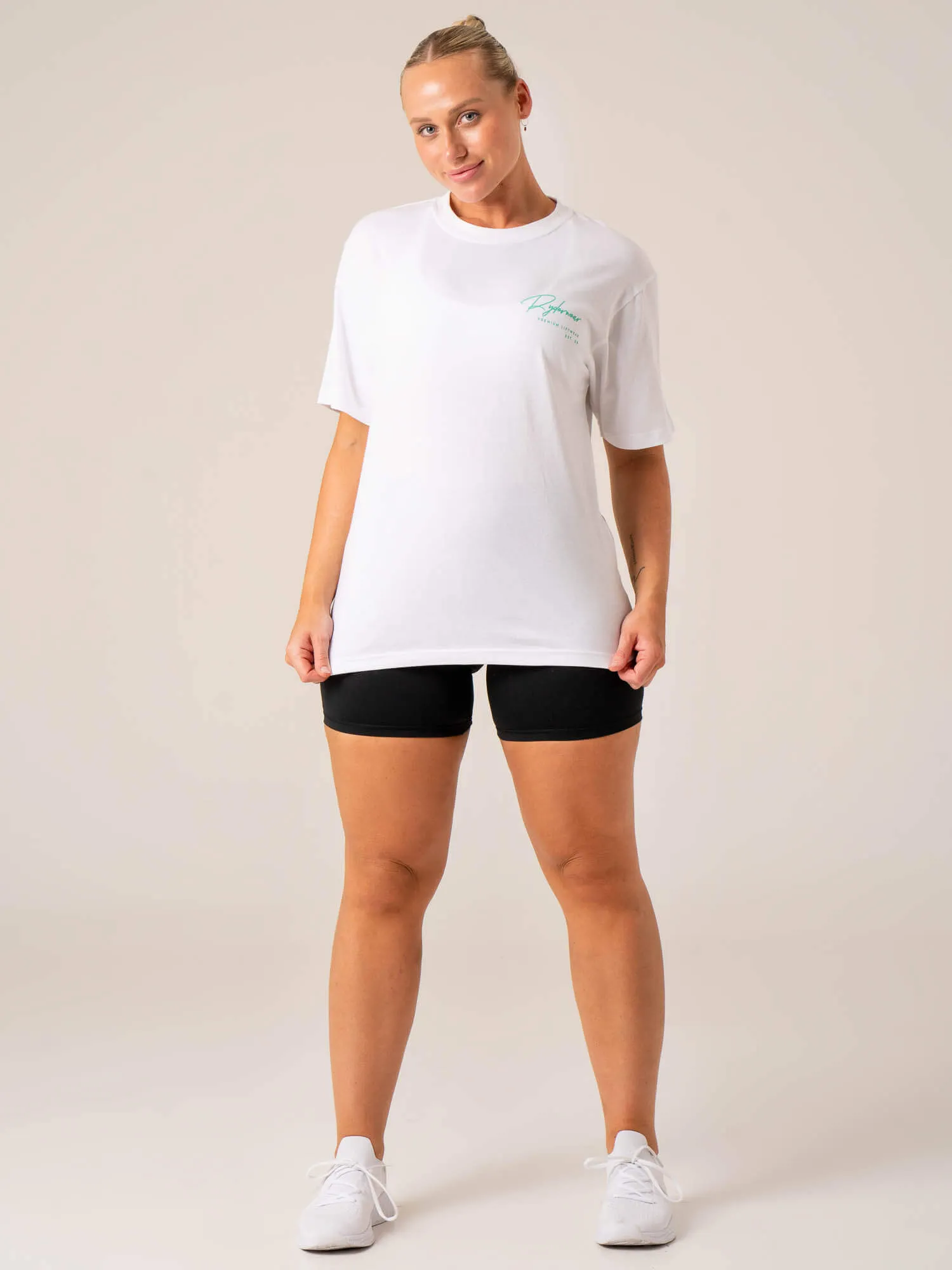 Daily Comfort Simple Layer Signature T-Shirt - White